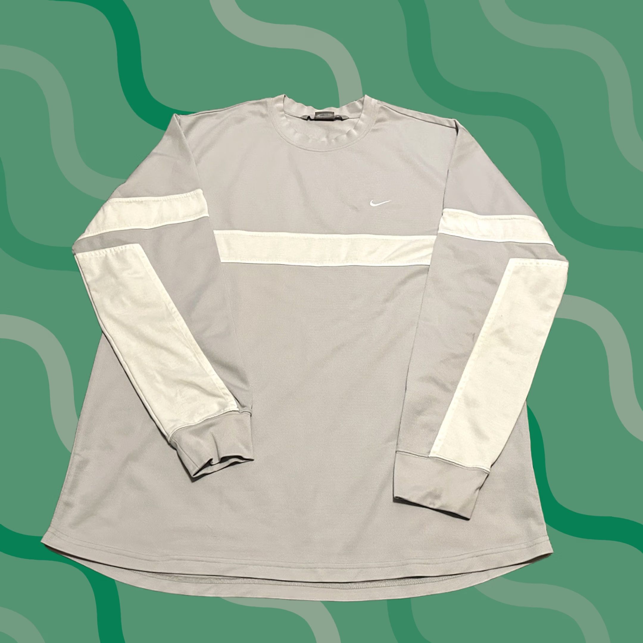 Nike VINTAGE Nike Jersey Mens XL Striped Long Sleeve Grunge Y2K 90s Gray Logo Crew Neck Size US XL / EU 56 / 4 - 1 Thumbnail