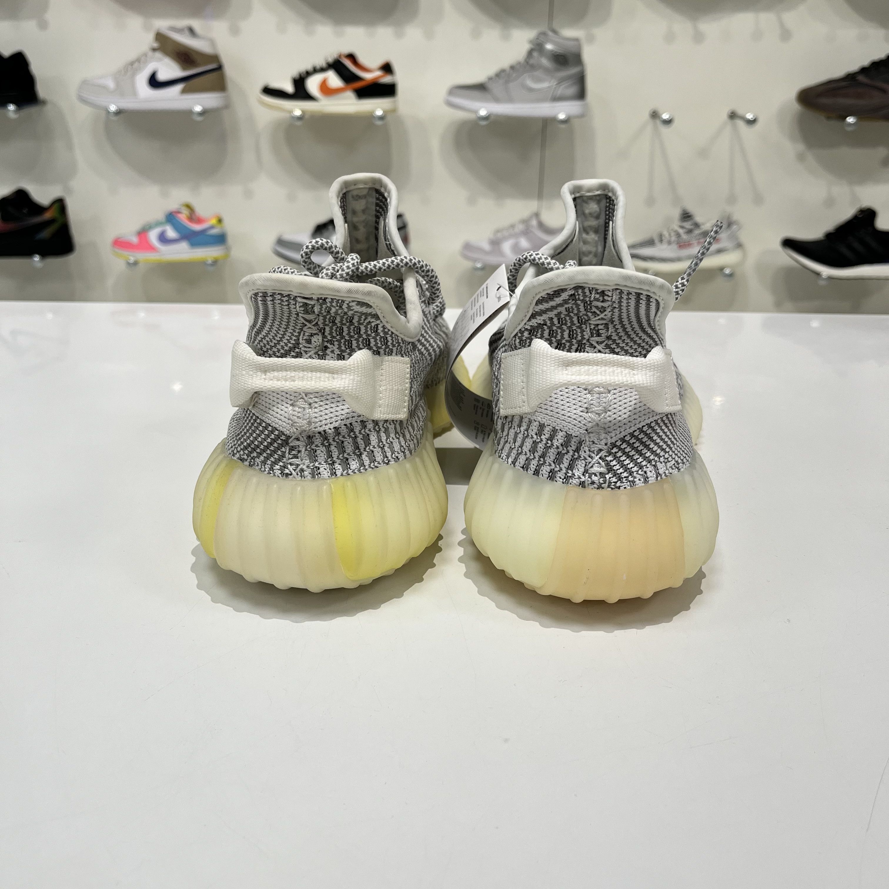 Adidas Adidas Yeezy Boost 350 V2 Static (Non-Reflective) Size US 8.5 / EU 41-42 - 4 Thumbnail