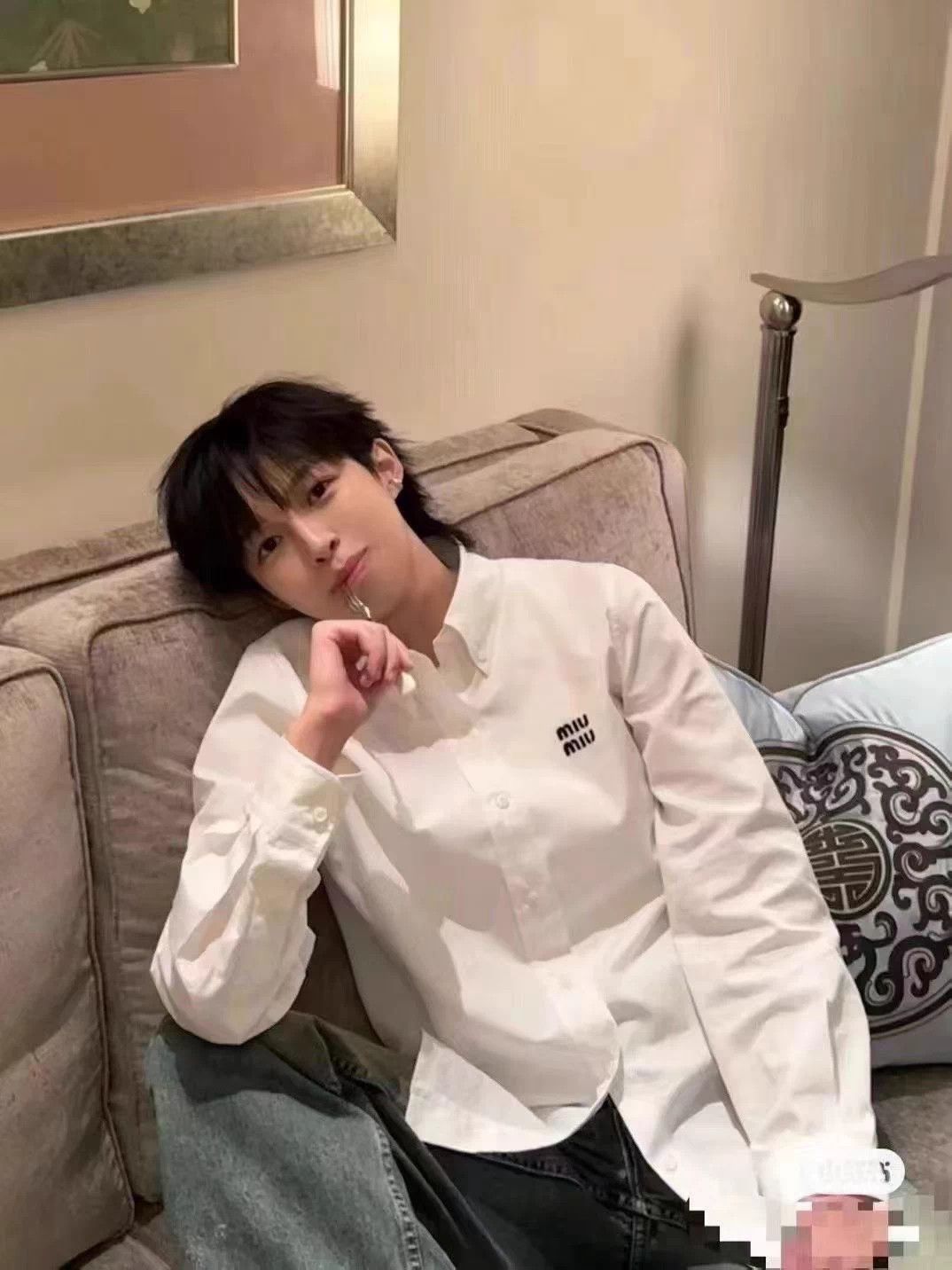Miu Miu Miu Miu small logo embroidered long sleeve shirt 38 AC892 Size XS / US 0-2 / IT 36-38 - 5 Thumbnail
