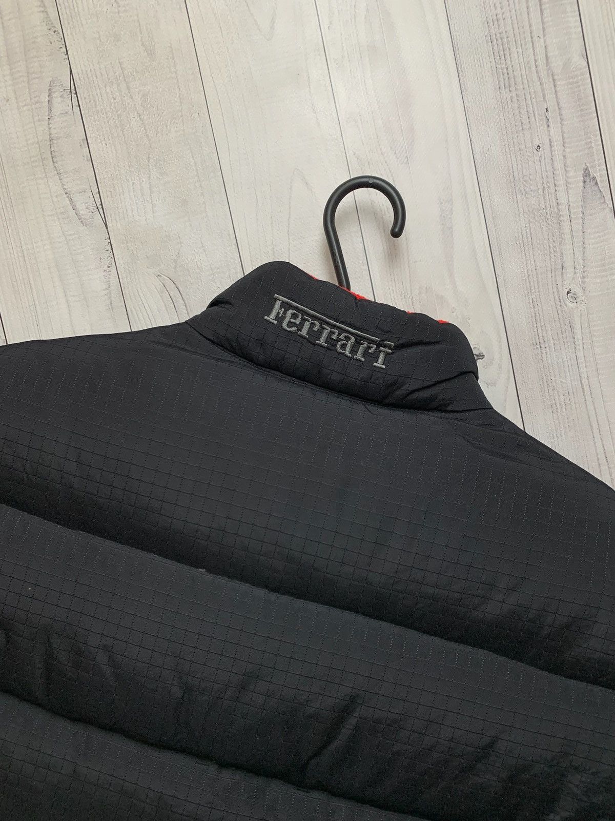 Ferrari × Vintage Vintage Ferrari down vest logo size L Size US L / EU 52-54 / 3 - 8 Thumbnail