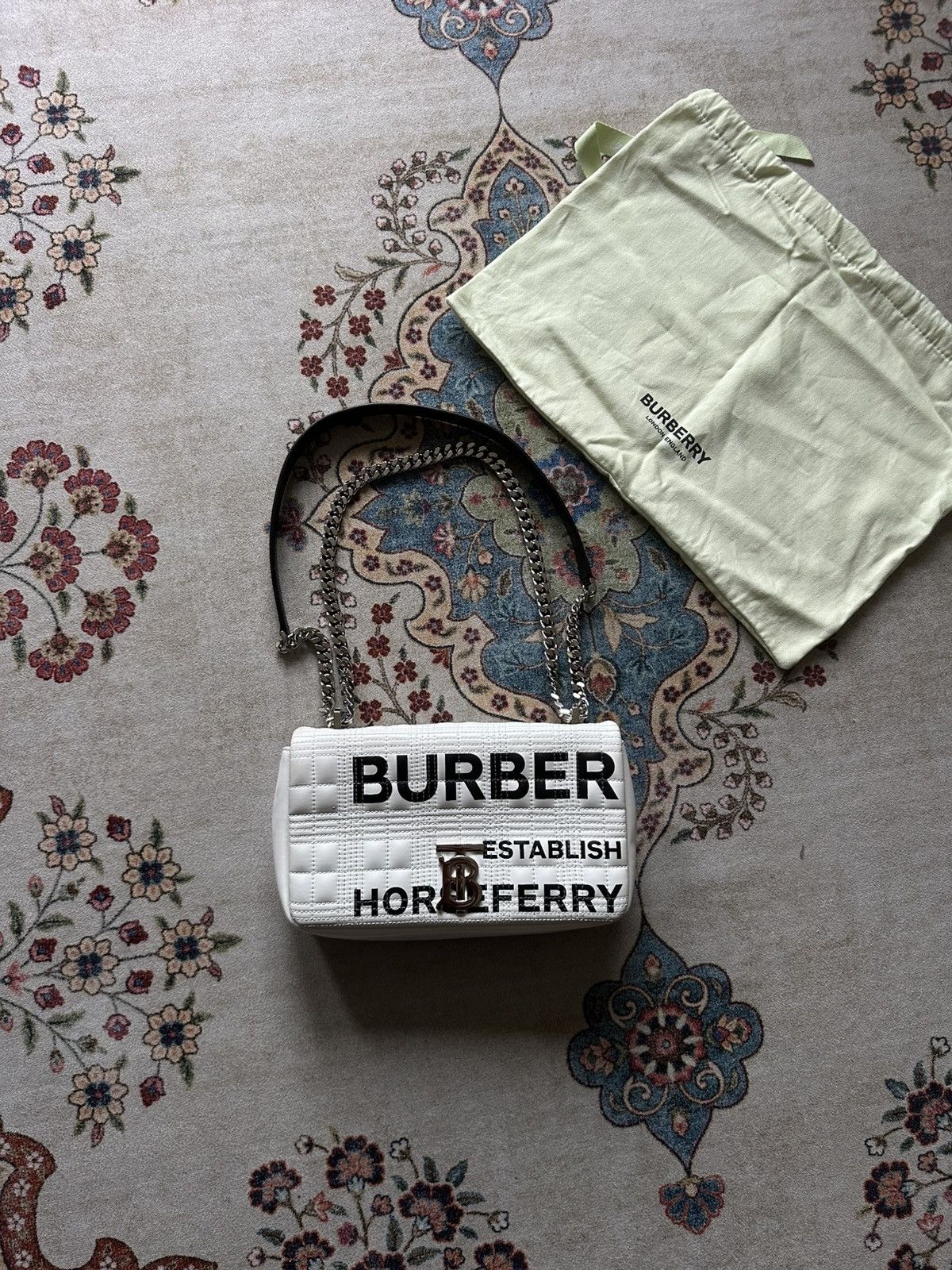 Burberry BURBERRY Horseferry Print Smalla Lola Quilted Chain Bag Size ONE SIZE - 3 Thumbnail