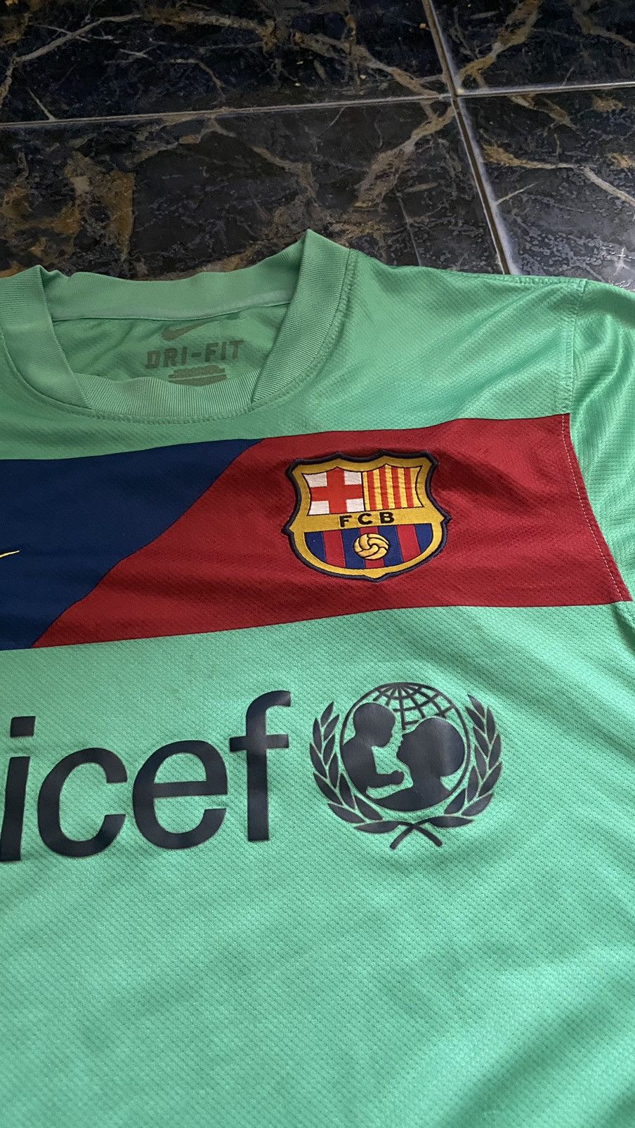 Nike Nike Dri-Fit FC Barcelona Green Long Sleeve Jersey Size US S / EU 44-46 / 1 - 4 Thumbnail