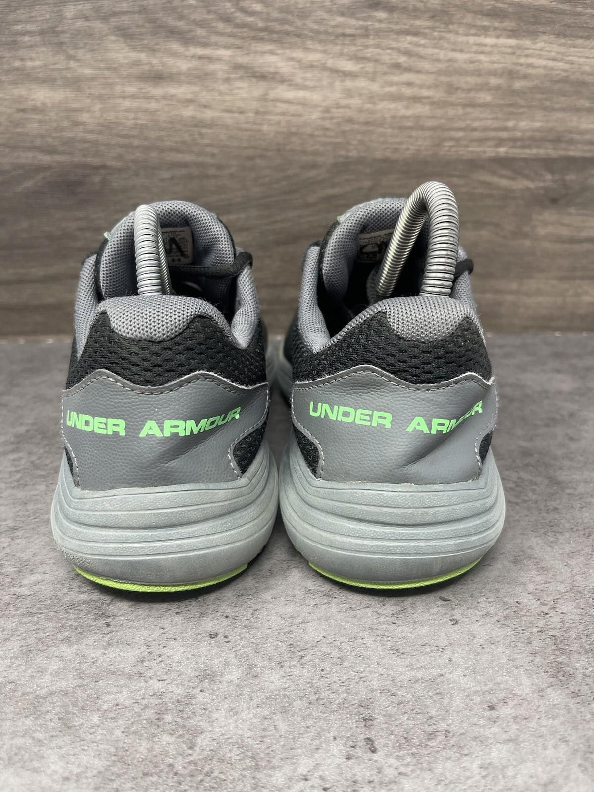 Under Armour Under Armlur UA GS Surge 2 Sneakers Kids Size 6 Size US 6 / EU 39 - 6 Thumbnail