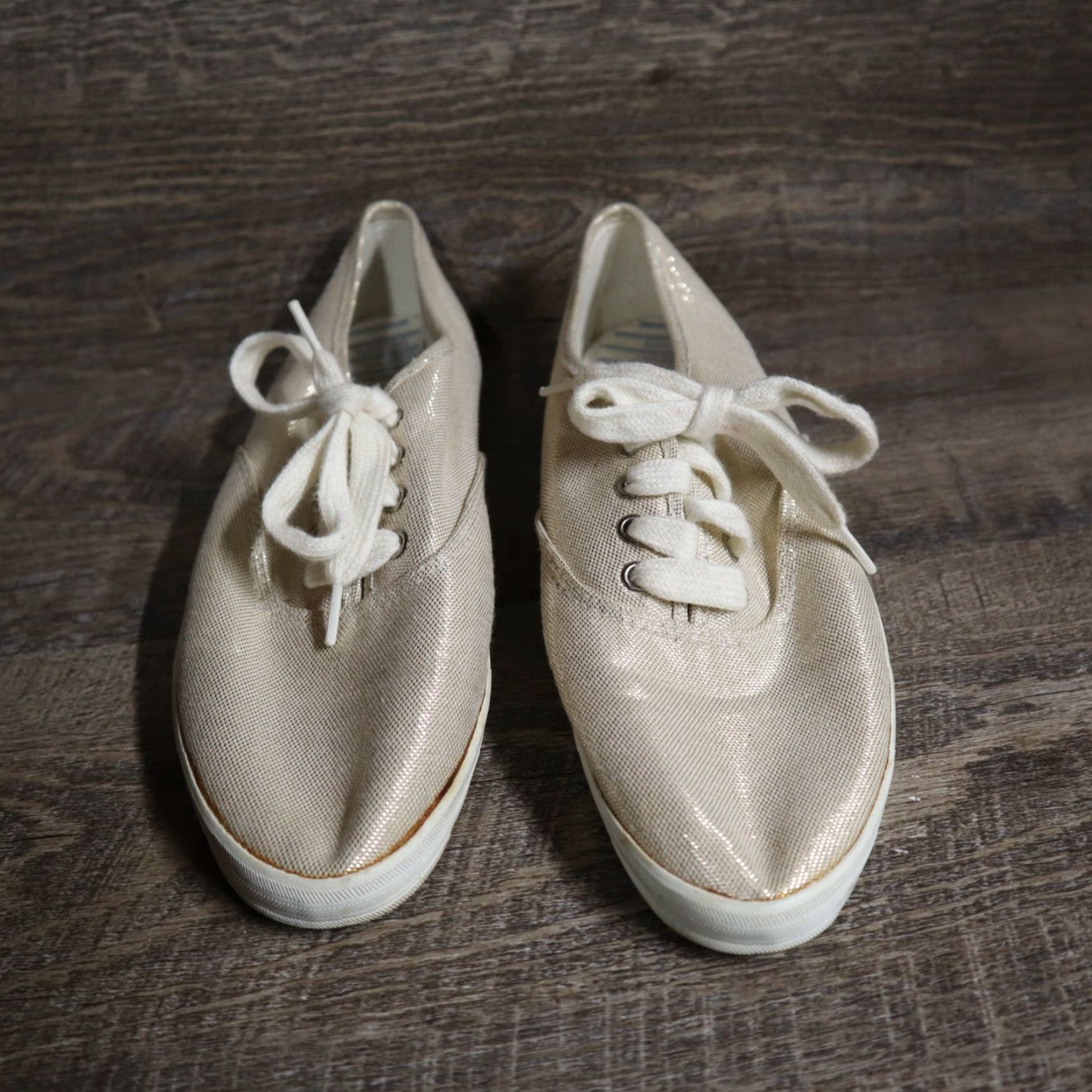 Liz Claiborne VINTAGE Liz Claiborne Women's Canvas Sneakers Size 6.5 Cushioned White Fashion 90s Men Size US 6.5 / IT 36.5 - 3 Thumbnail