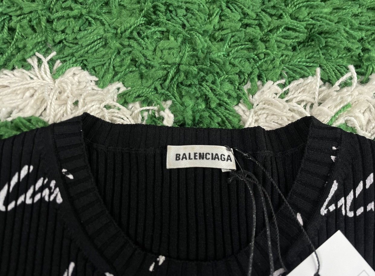 Balenciaga Balenciaga Straw Bullet Screen Knitted Sweater2412-Nextarrow Size US S / EU 44-46 / 1 - 5 Thumbnail