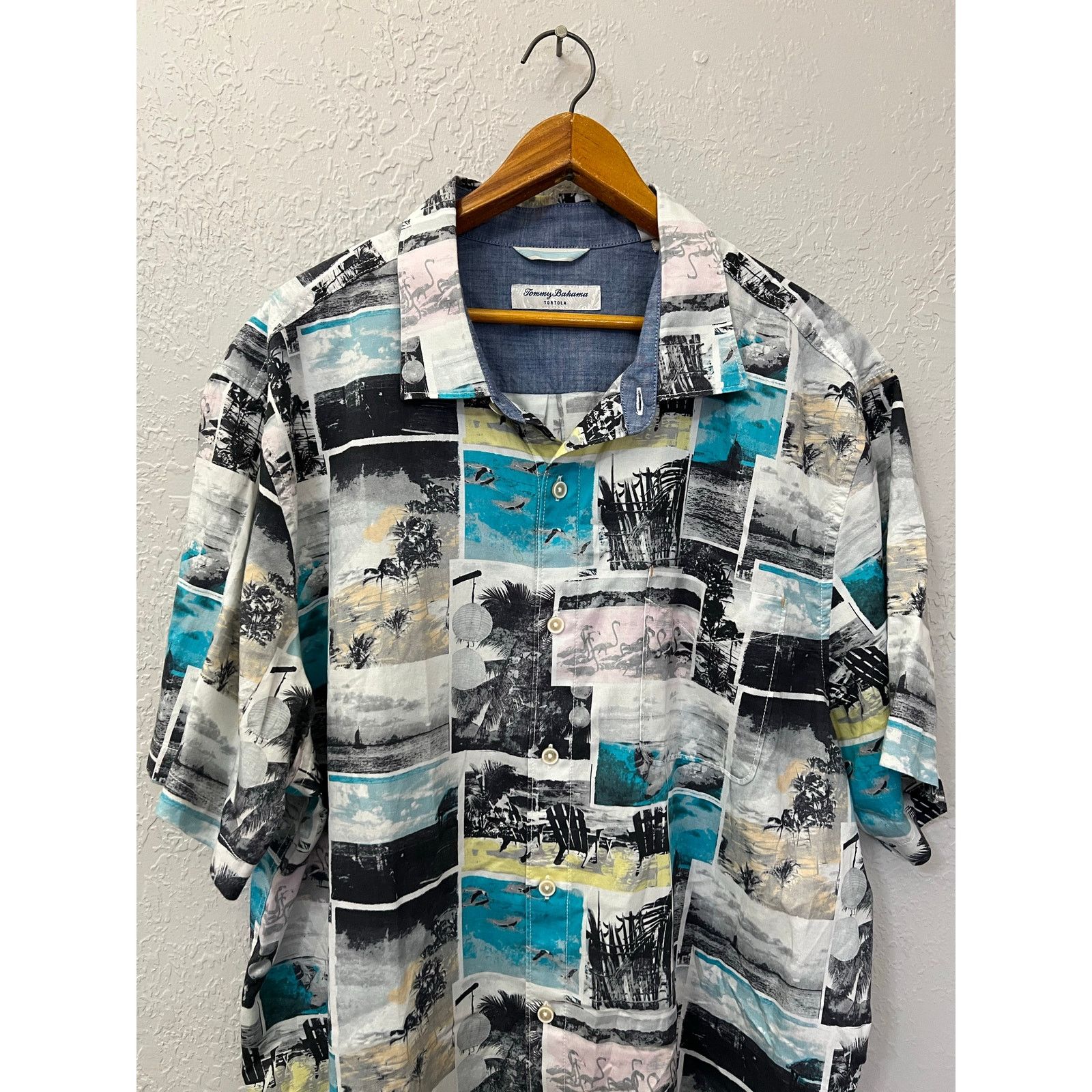 Tommy Bahama Tommy Bahama Tortola Camp Shirt Mens XXL Beach Photo Print Size US XXL / EU 58 / 5 - 2 Thumbnail