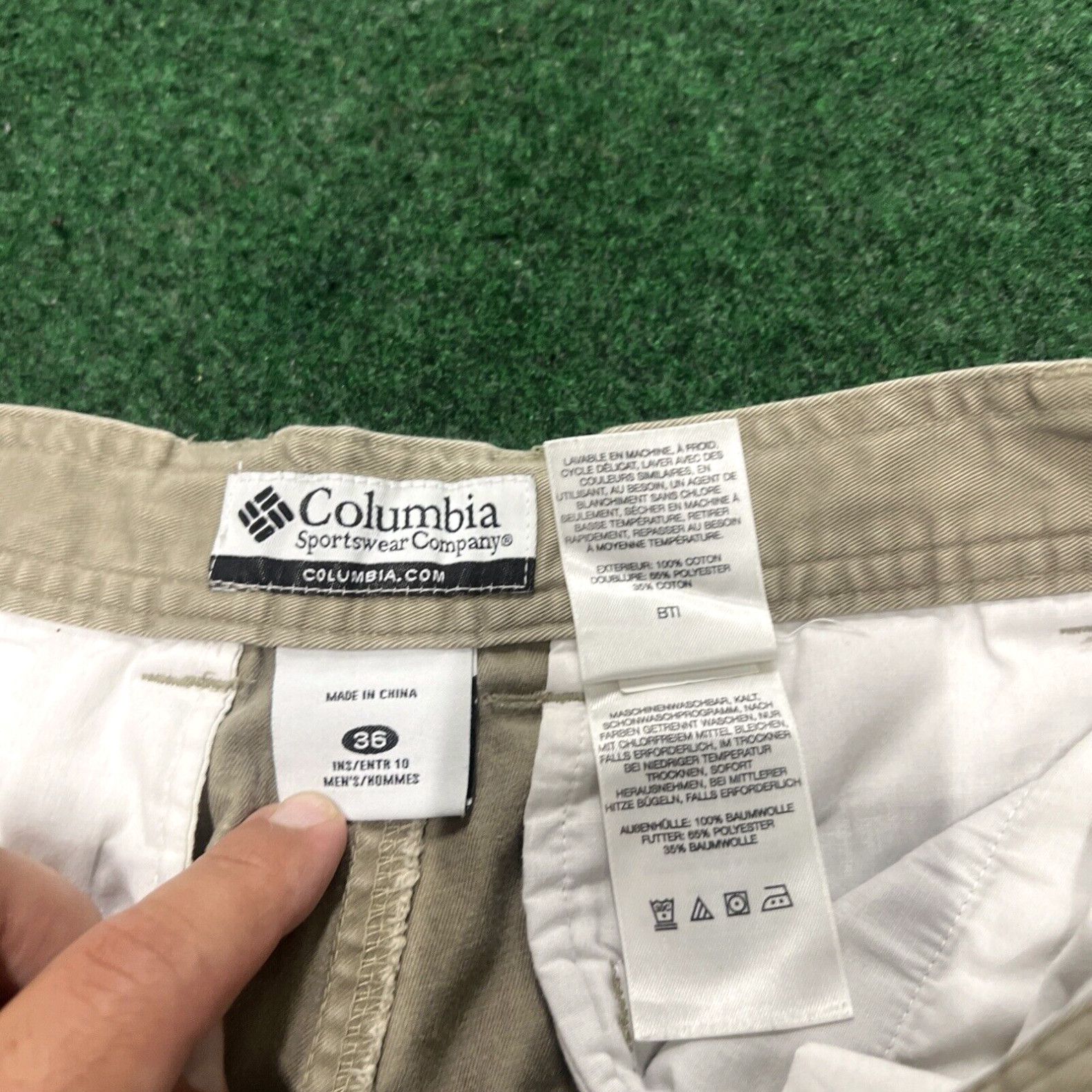 Vintage Columbia Shorts Mens 36 Brown Beige Pockets Cotton Outdoor Hiking Active Size US 36 / EU 52 - 5 Thumbnail