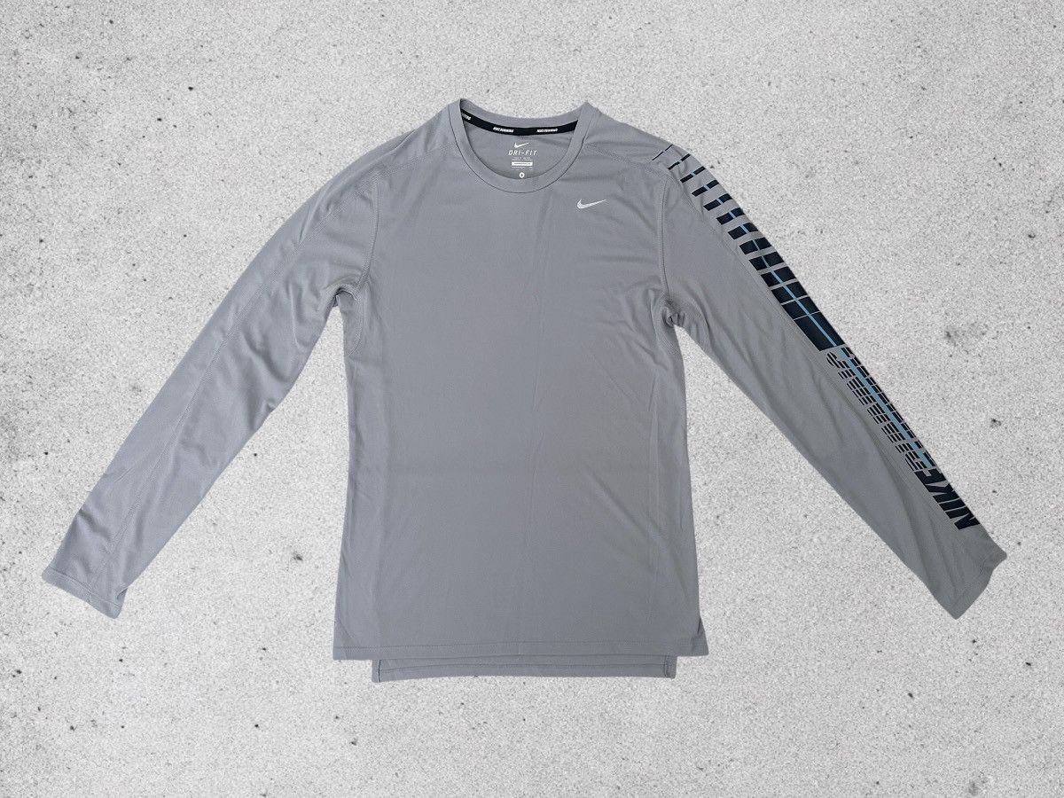 Nike Nike Running Dri-Fit Long Sleeve Size US S / EU 44-46 / 1 - 1 Thumbnail