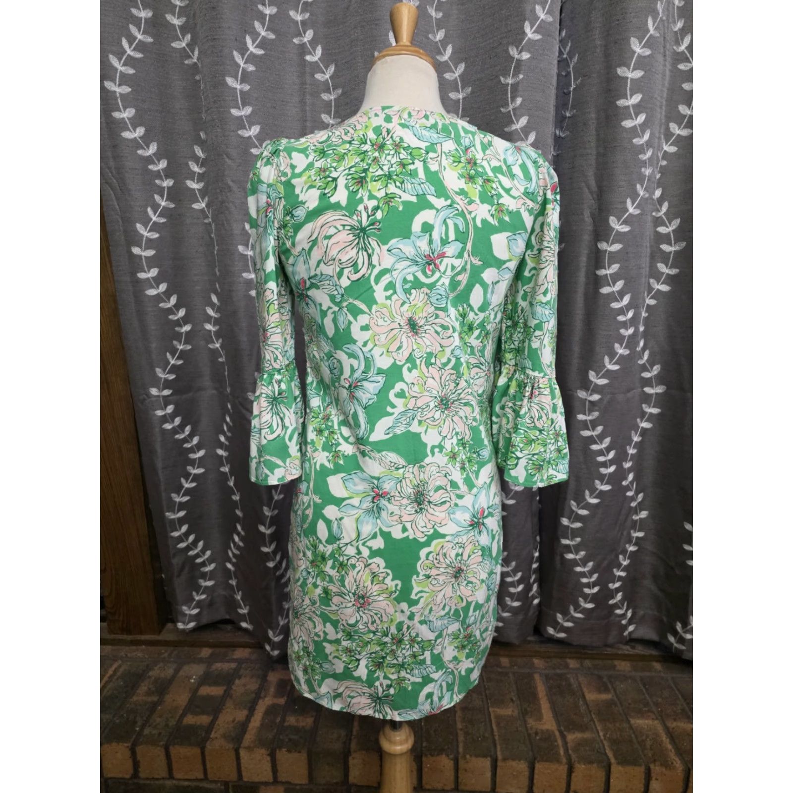 Lilly Pulitzer Lilly Pulitzer Danika 3/4 Sleeve Tunic Dress Spearmint Blossom Green Floral V-Neck Bell Sleeve Short Dress Women Size XXS / US 00 / IT 34 - 3 Thumbnail