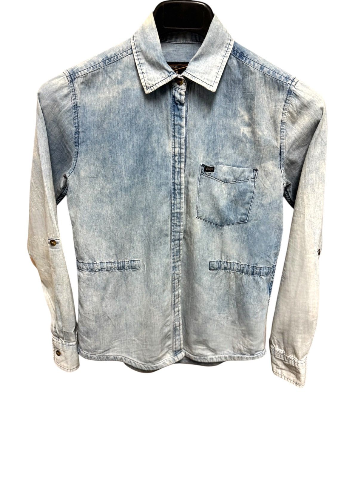 Obey OBEY Light Wash Chambray LS Roll-Tab Button-Down Shirt Size XS / US 0-2 / IT 36-38 - 1 Thumbnail