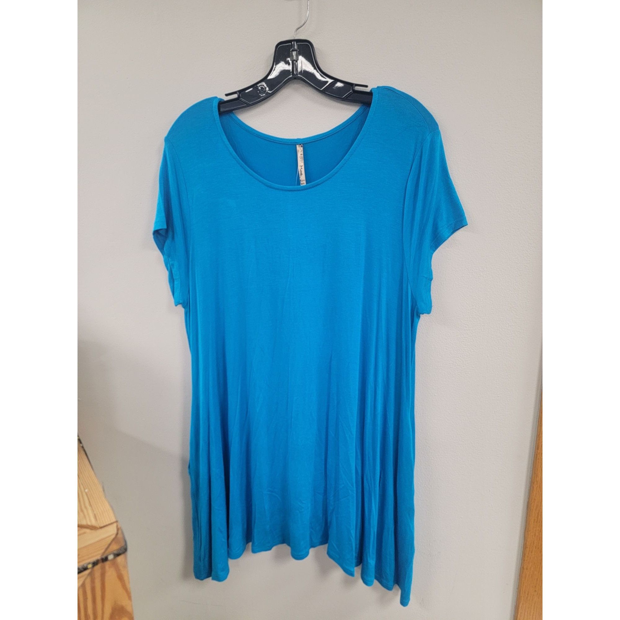 Other Womens 3XL Blue Short Sleeve Tunic Top With Pockets Size 3XL / US 20-22 - 1 Thumbnail