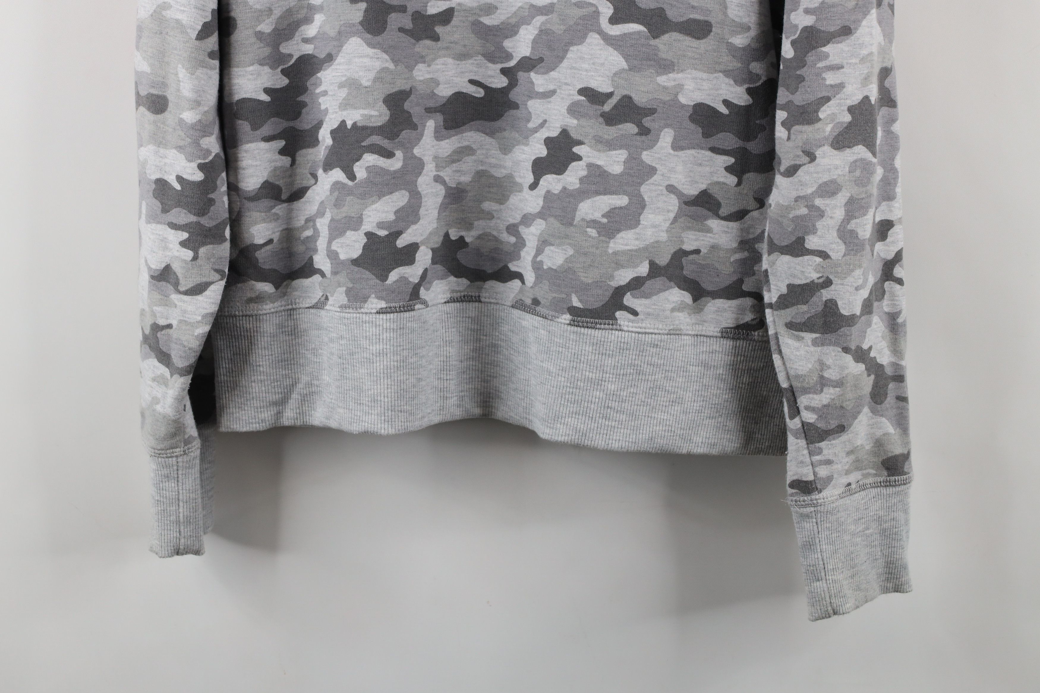 Eddie Bauer × Vintage Eddie Bauer Spell Out Full Zip Camouflage Hoodie Sweatshirt Size L / US 10 / IT 46 - 13 Thumbnail