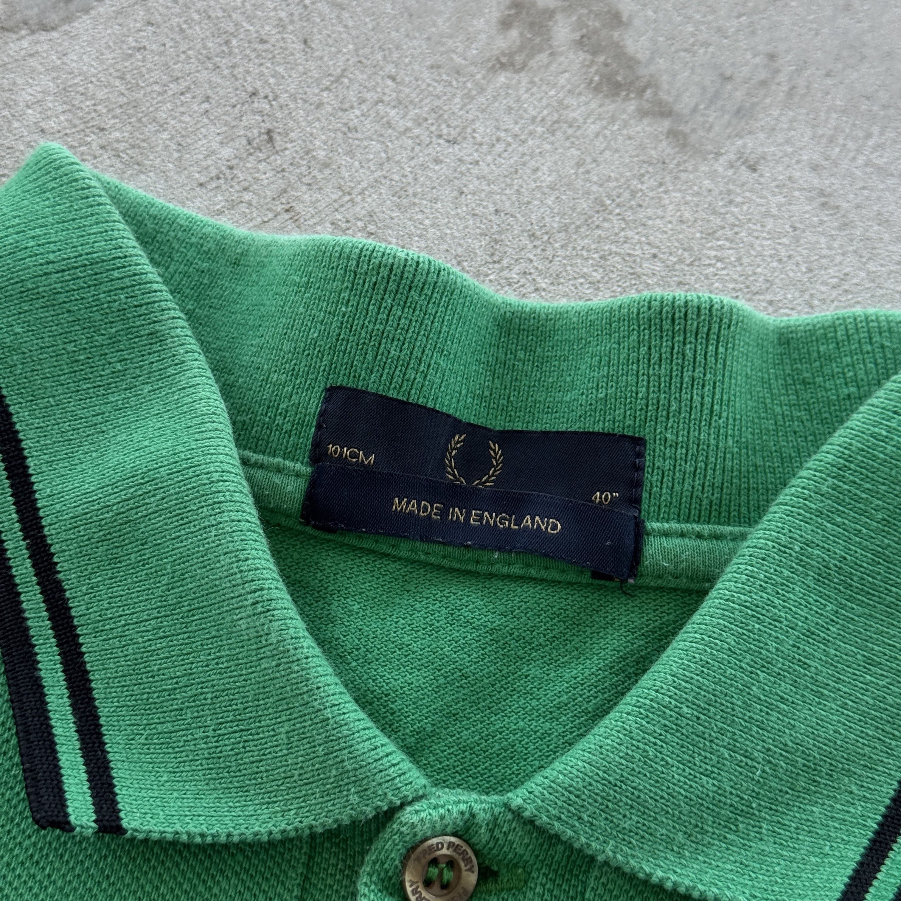 Fred Perry Vintage Fred Perry Made In England Green Polo Shirt Size 40 Size US M / EU 48-50 / 2 - 6 Thumbnail
