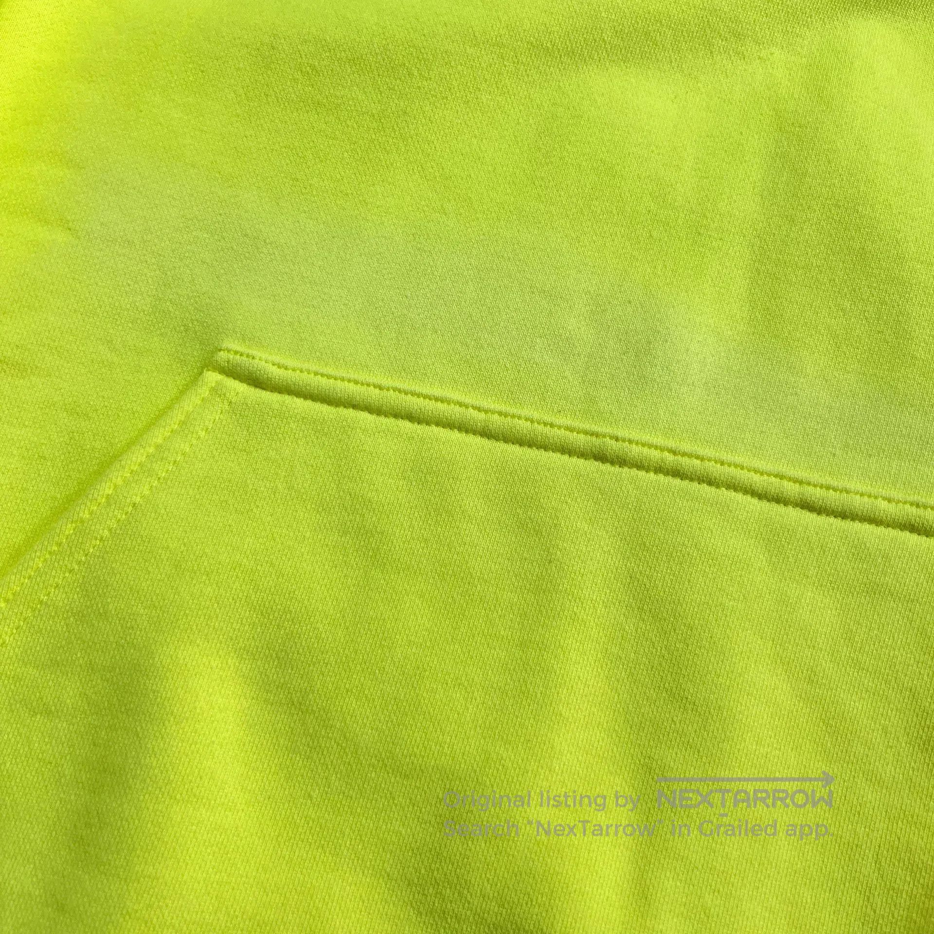 Balenciaga Balenciaga Fluorescent Yellow Crewneck. Size XS / US 0-2 / IT 36-38 - 4 Thumbnail