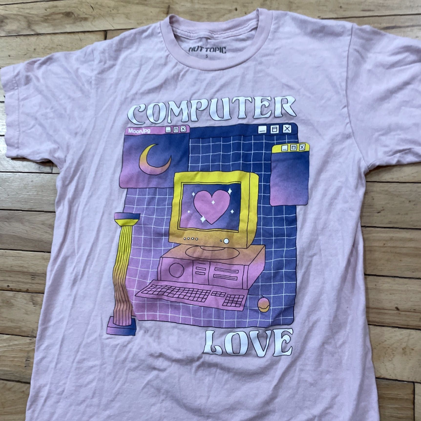 Hot Topic VINTAGE HOT TOPIC Shirt Adult S Pink Pastel Y2kCyber Vaporwave Computer LOVE Graphic Tee Size S / US 4 / IT 40 - 3 Thumbnail
