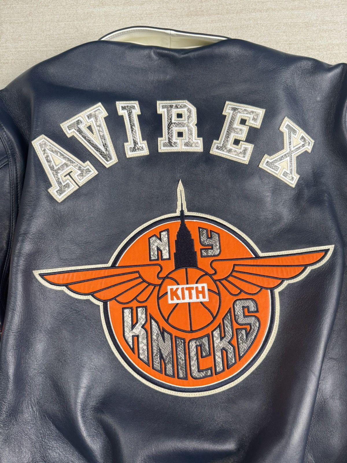 Avirex × Kith Kith Avirex Knicks legend leather jacket L Size US L / EU 52-54 / 3 - 9 Thumbnail