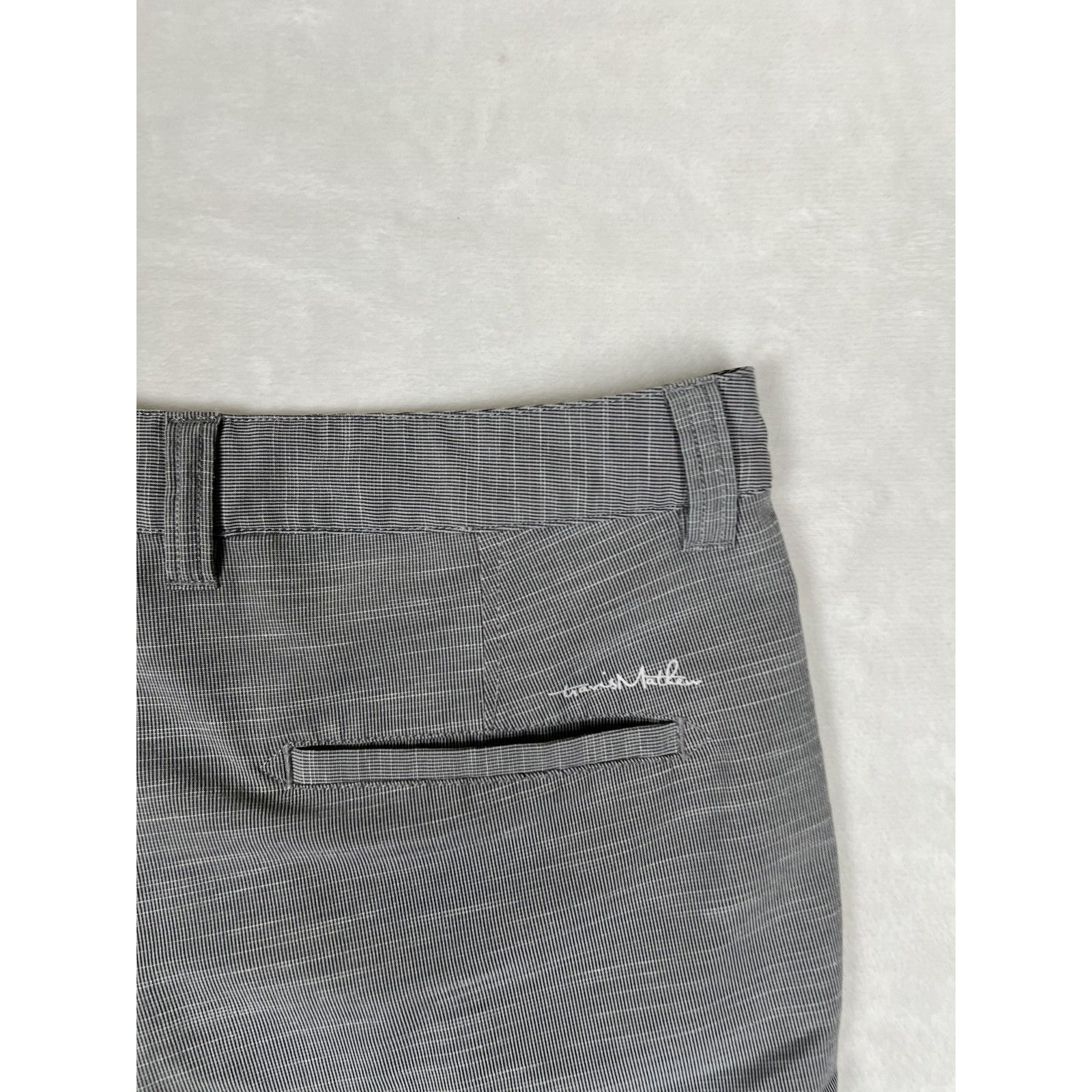 TravisMathew Travis Mathew Shorts Mens 32 Gray Check Golf Chino Performan Size US 32 / EU 48 - 6 Thumbnail