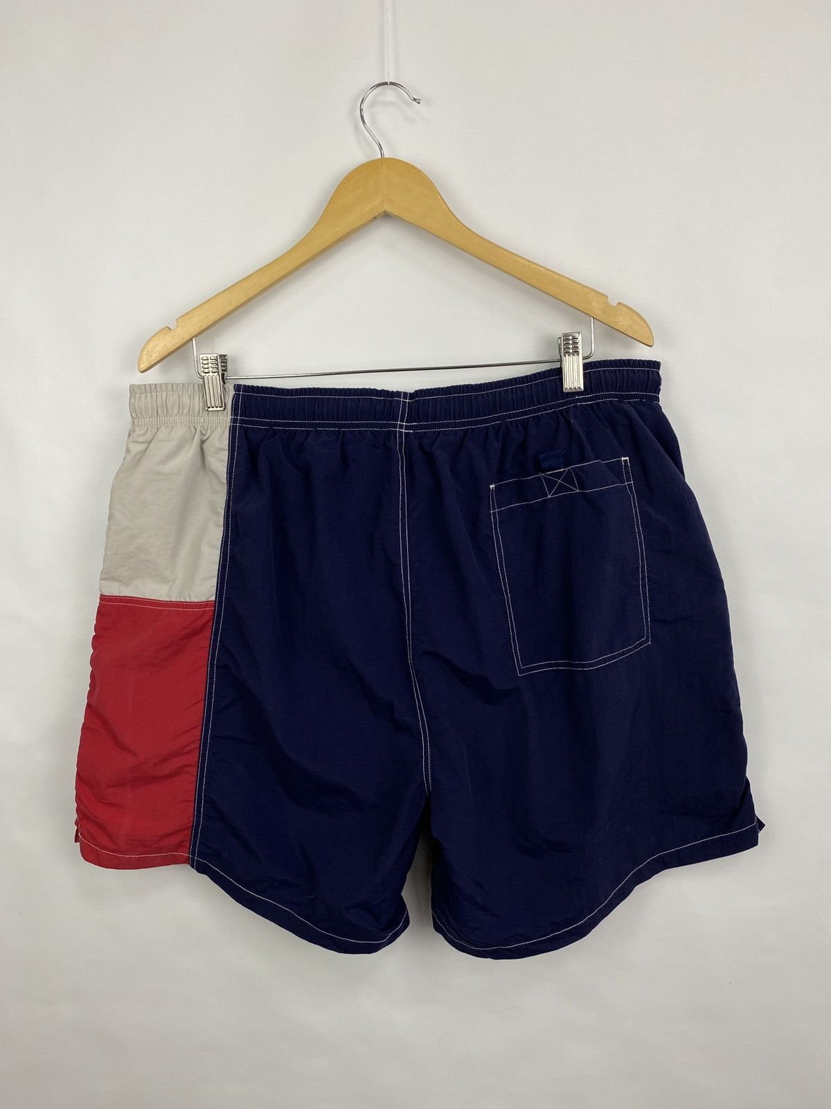 Tommy Hilfiger Vintage 90s Tommy Hilfiger Nylon shorts casual streetwear Size US 34 / EU 50 - 6 Thumbnail