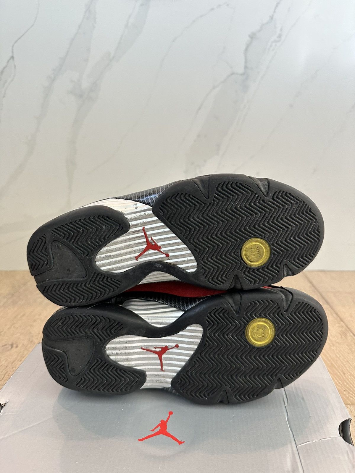 Jordan Brand Jordan 14 Retro Ferrari (2025) Size US 8.5 / EU 41-42 - 6 Thumbnail