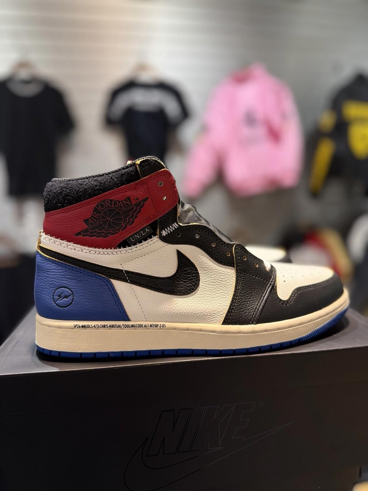 Jordan Brand Air Jordan 1 x Union x Fragment Black and Varsity Red (11.5) Size US 11.5 / EU 44-45 - 4 Thumbnail
