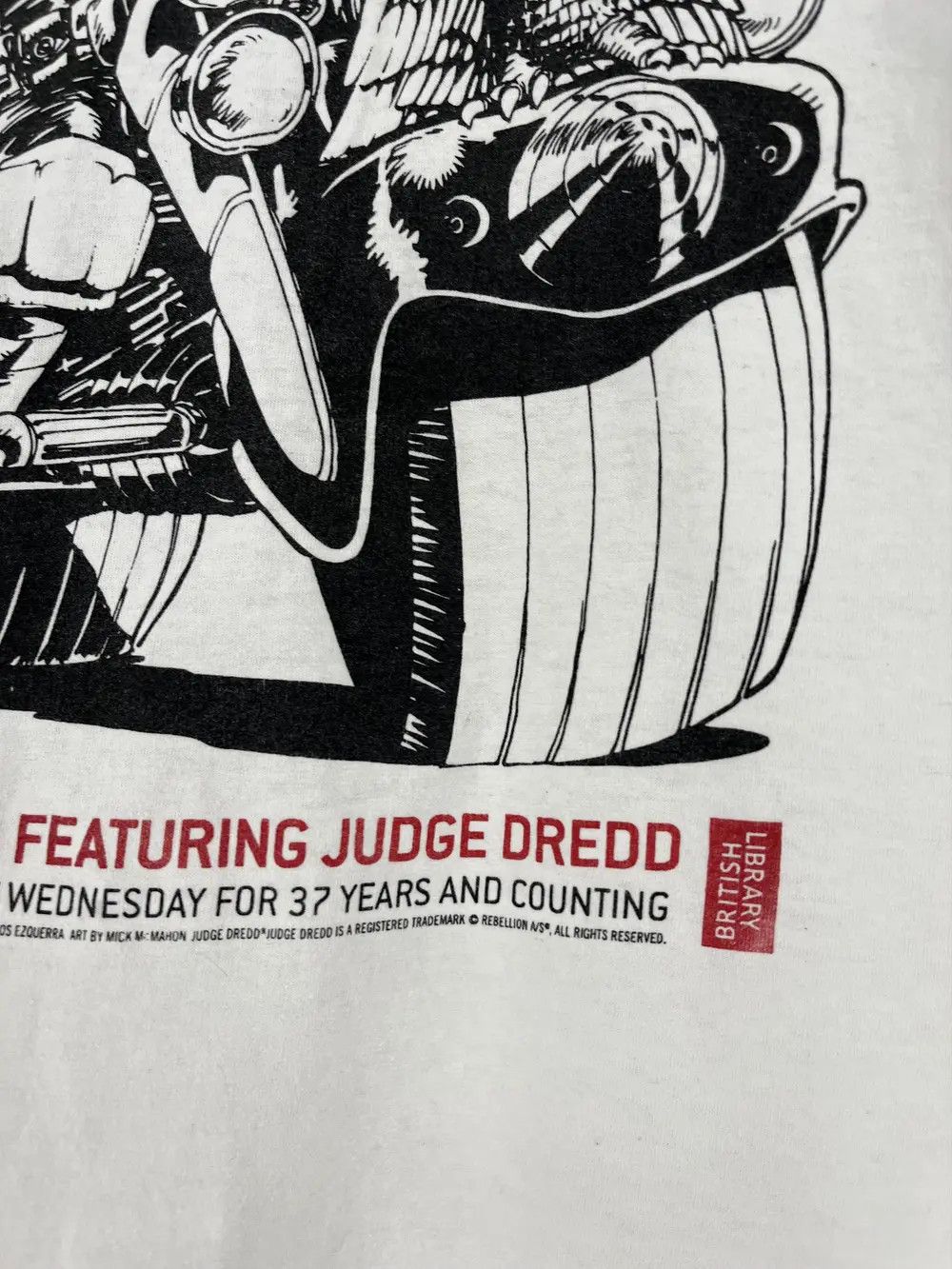 Vintage Vintage Judge Dredd Rogue Trooper 2000 AD T Shirt Size US S / EU 44-46 / 1 - 8 Thumbnail