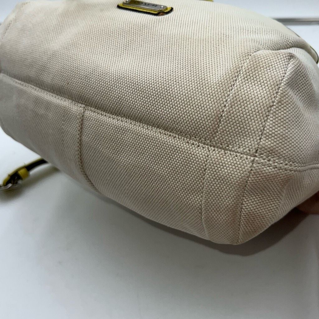 Coach COACH AVERY CANVAS DRAWSTRING SHOULDER BAG Size ONE SIZE - 7 Thumbnail