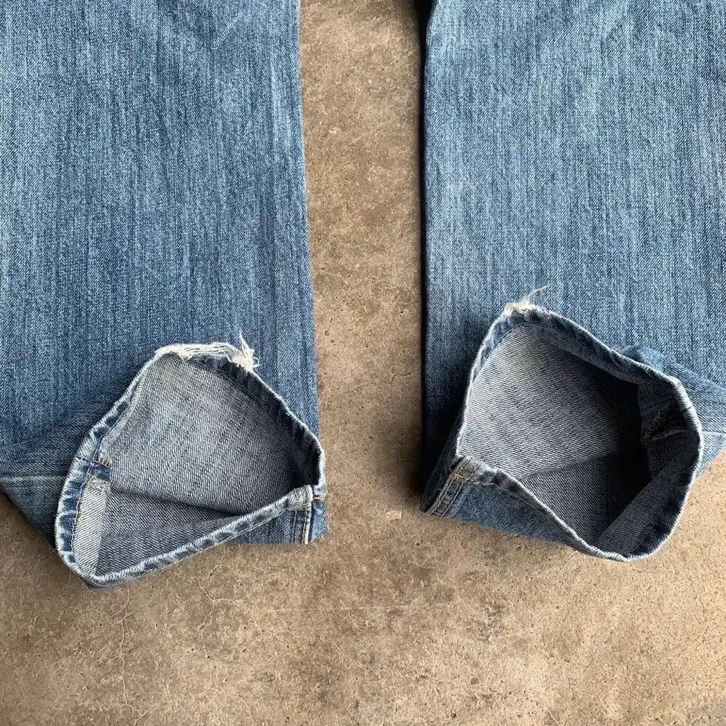 Vintage Vintage Roxy Jeans Ripped Denim Ankle Pants Waist 30 Size US 30 / EU 46 - 16 Thumbnail