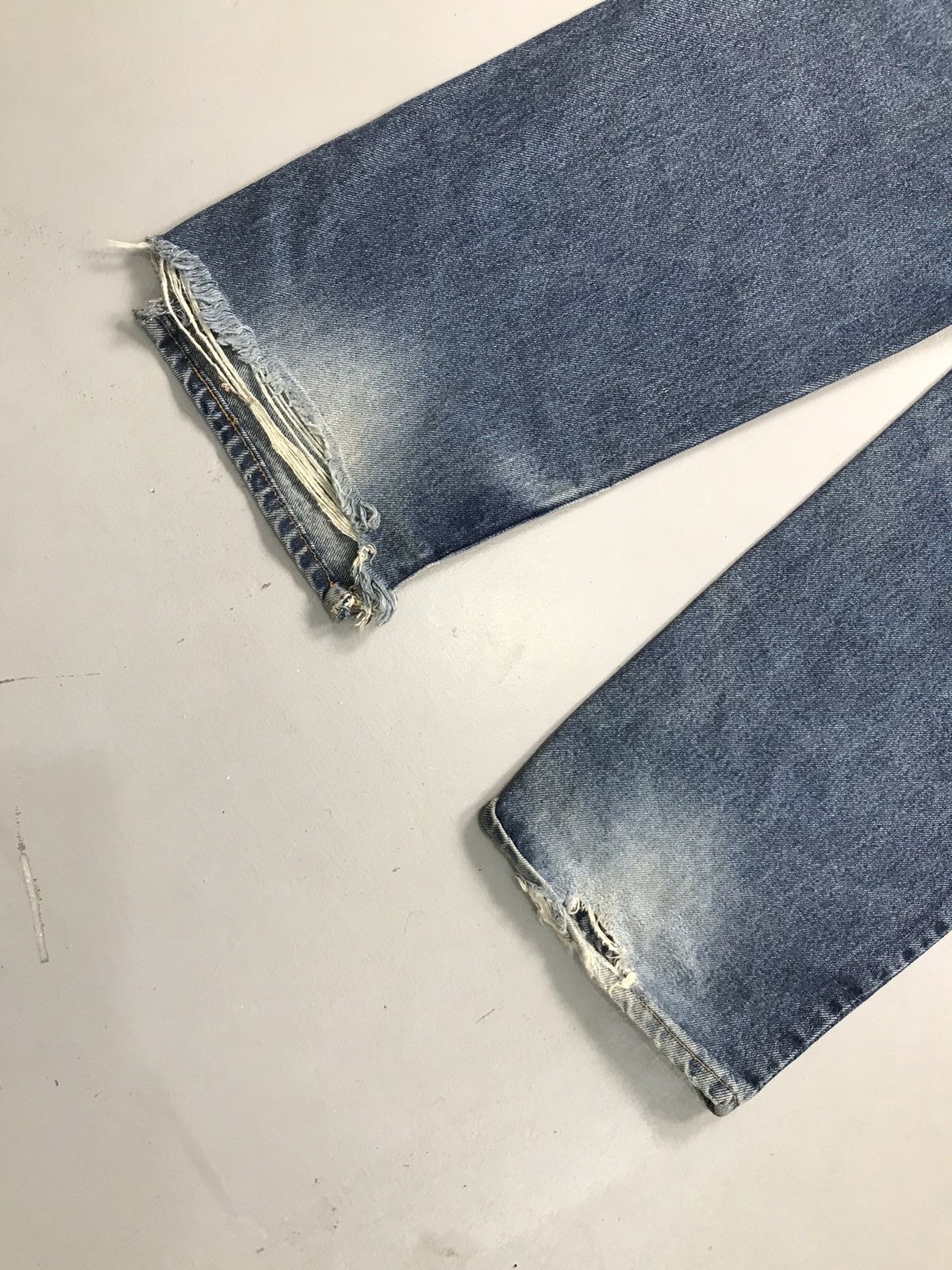 Levi's Vintage Levi’s 565 denim Size US 34 / EU 50 - 11 Thumbnail