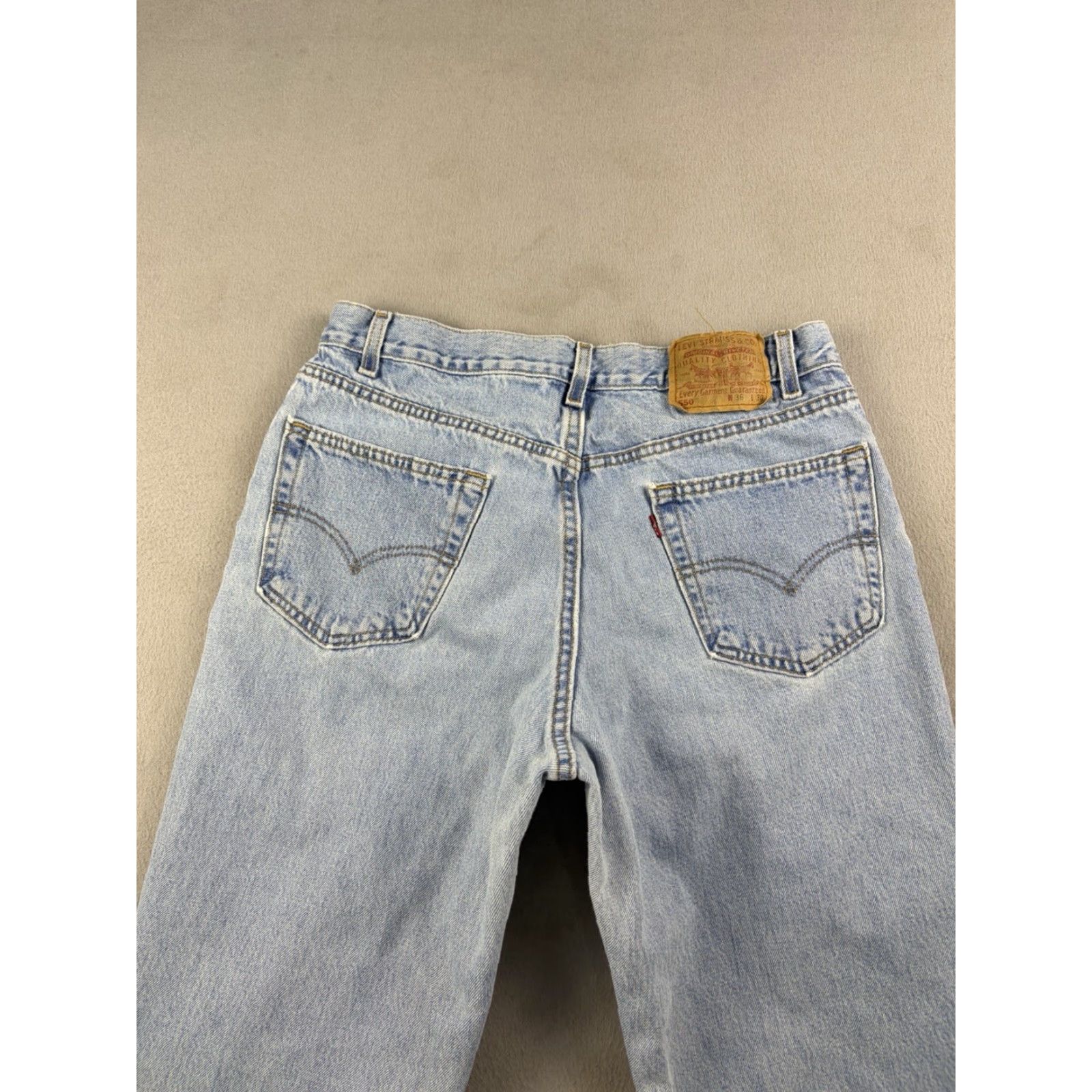 Levi's VINTAGE Levi’s 550 Jeans Men 36x30 Blue Denim Relaxed Straight 90s Mens Size US 36 / EU 52 - 3 Thumbnail