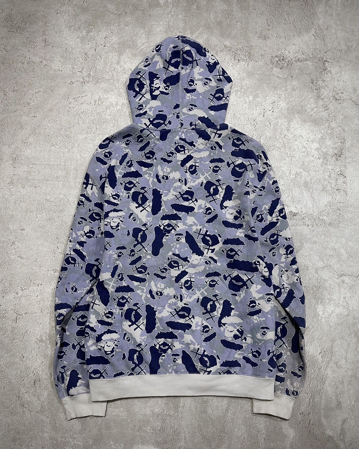 Bape Bape X Kaws Camo Full Zip Hoodie Size US XL / EU 56 / 4 - 5 Thumbnail