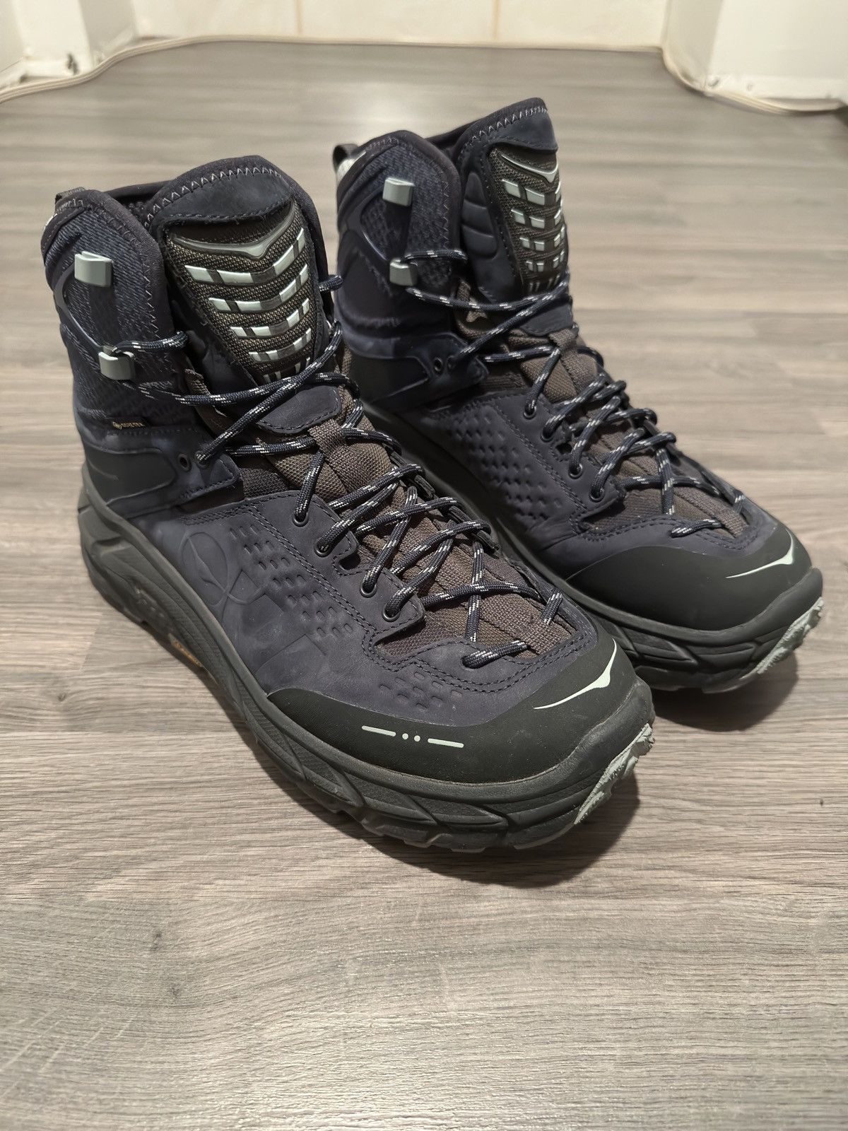 Hoka × _J.L-A.L_ Hoka x JLAL Tor ultra hi Size US 9.5 / EU 42-43 - 2 Thumbnail