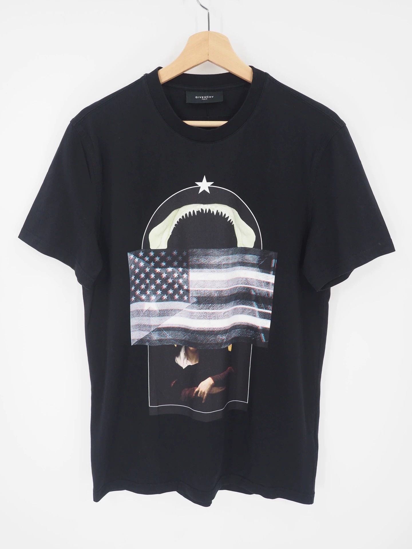 Givenchy Givenchy black three-piece sharktooth short-sleeve shirt Size US M / EU 48-50 / 2 - 1 Thumbnail