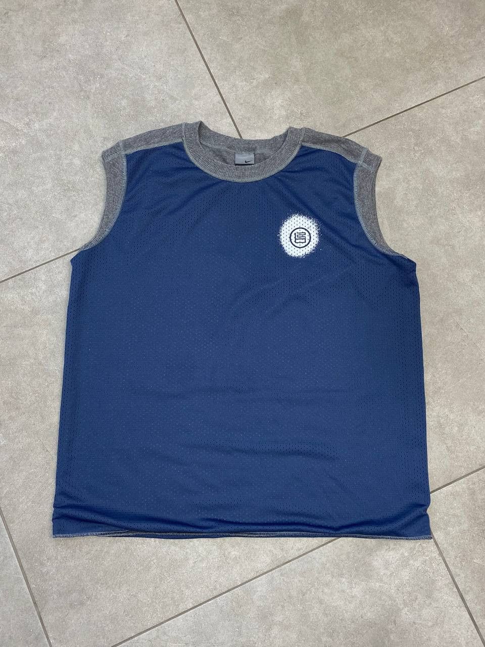 Nike Vintage Nike Lebron James Reversible Tank Top T-Shirt Size US L / EU 52-54 / 3 - 1 Thumbnail