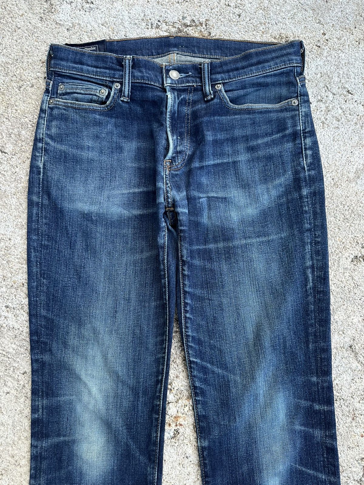 Abercrombie & Fitch Abercrombie & Fitch Japan Indigo Denim Distressed Jeans W32 Size US 32 / EU 48 - 3 Thumbnail