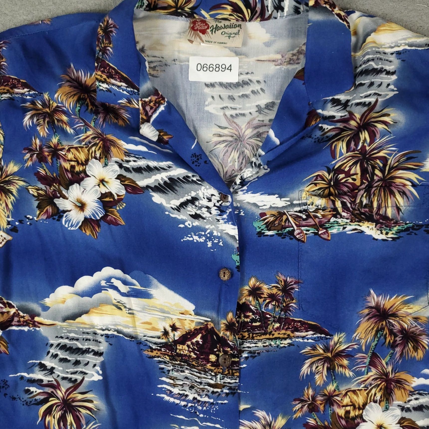 Hilo Hattie Hilo Hattie Shirt Womens L Blue Floral Rayon Hawaiian Button Up Size L / US 10 / IT 46 - 2 Thumbnail