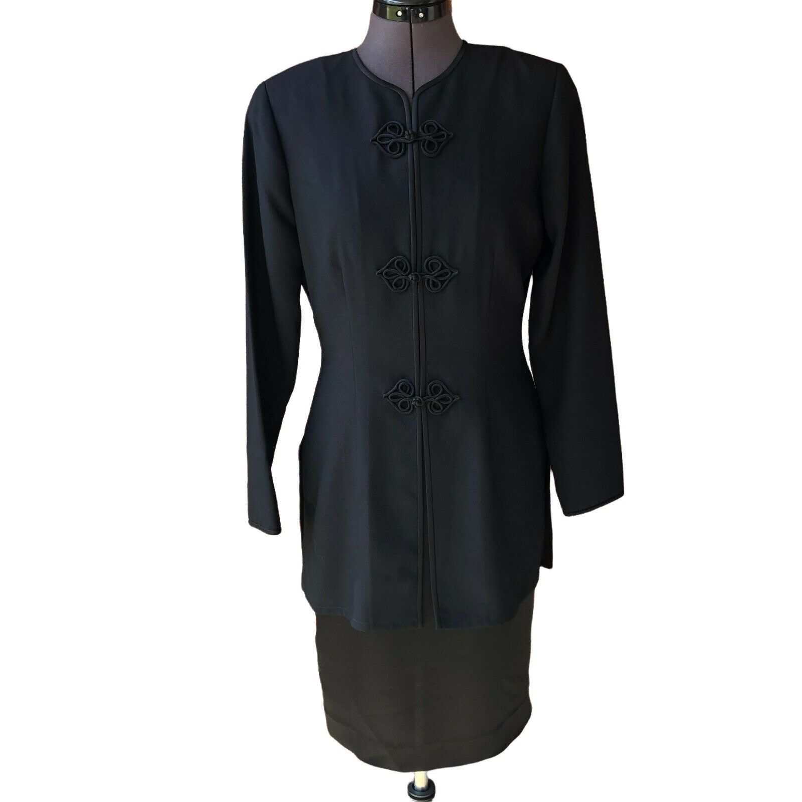 Adrianna Papell Adrianna Papell Women's Long-Sleeve Black Suit Dress Size 4 Size S / US 4 / IT 40 - 1 Thumbnail