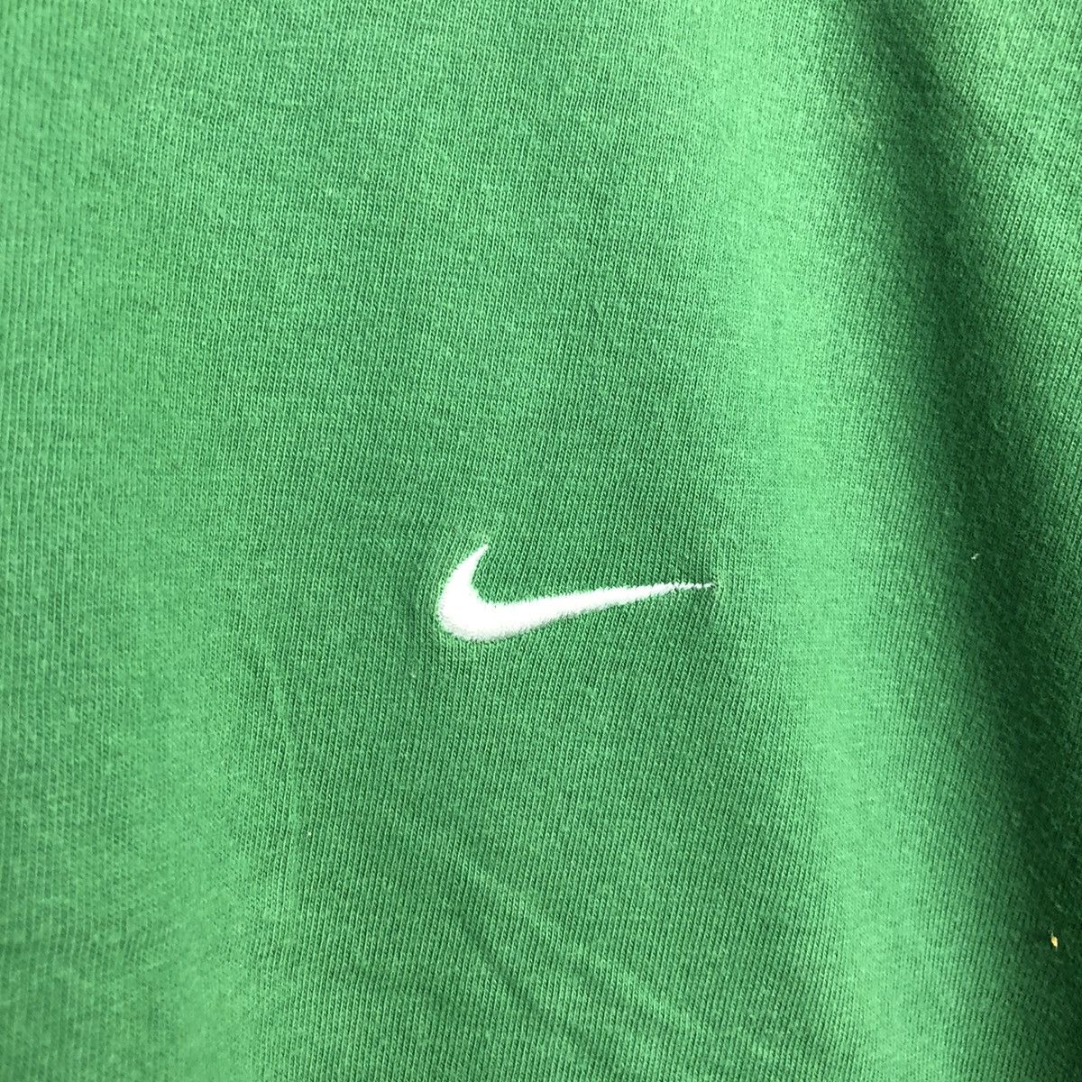 Nike Nike Green T-Shirt #A542 Size US XL / EU 56 / 4 - 9 Thumbnail