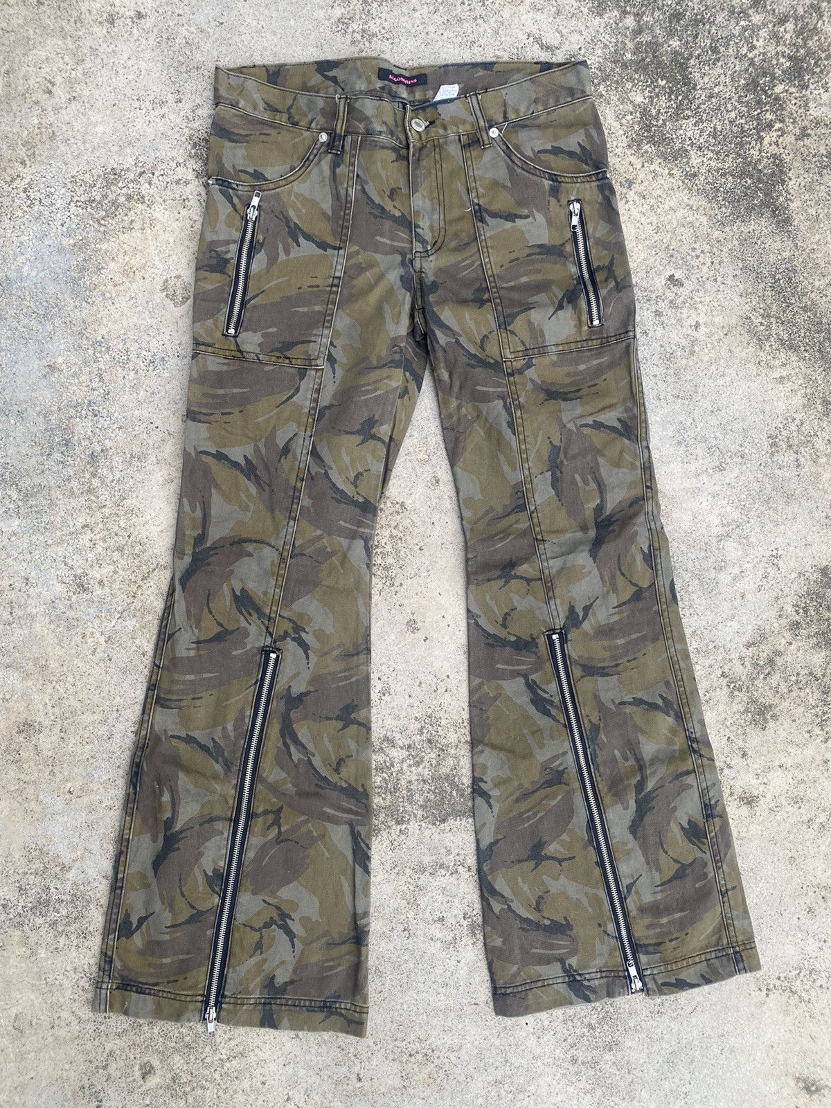 Japanese Brand Flare Jeans Algonquins Camo Zipper Bootcut Size US 31 - 3 Thumbnail