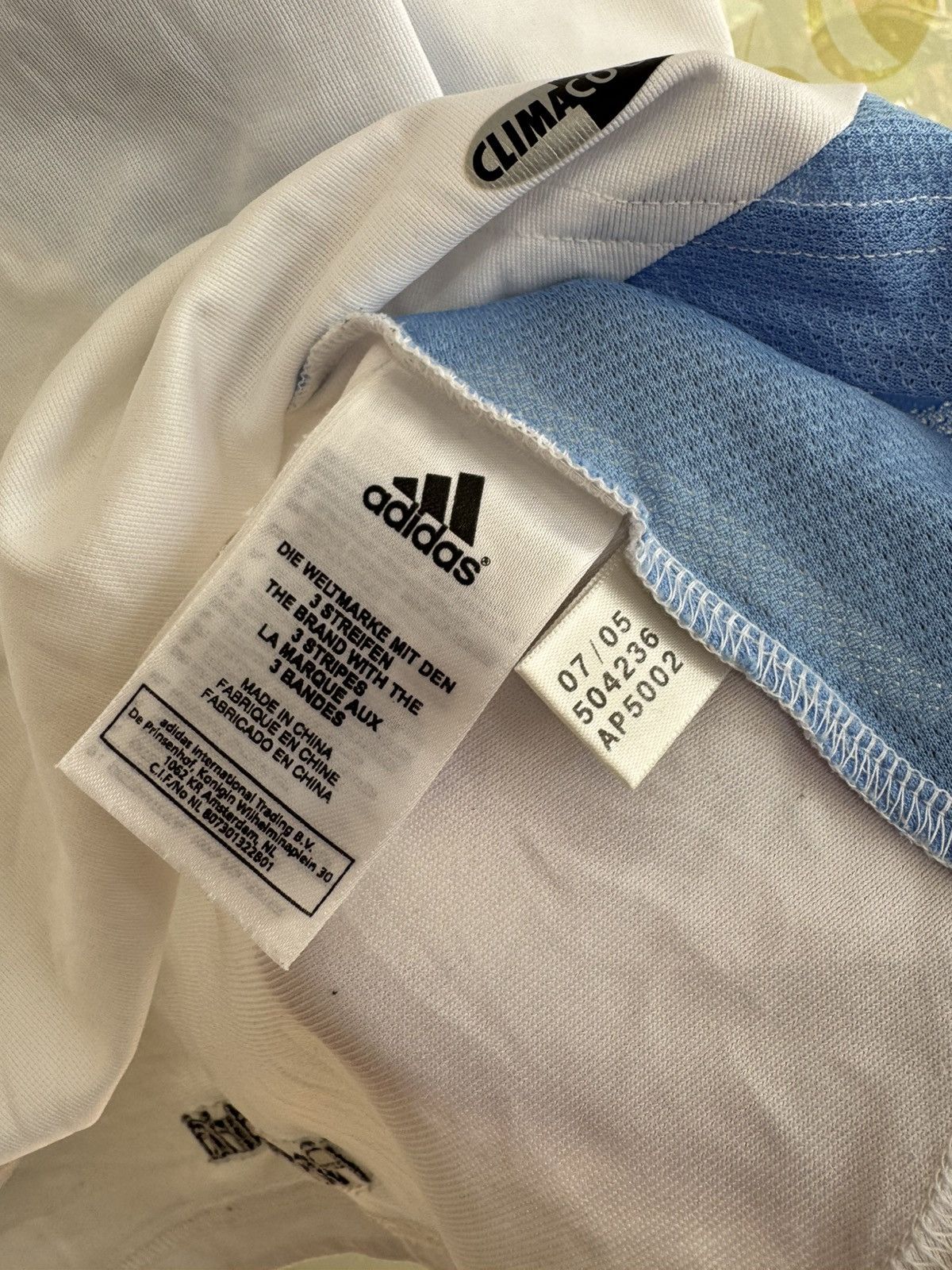 Adidas Vintage Real Madrid 2005-2006 Soccer Jersey Football Kit Size US L / EU 52-54 / 3 - 9 Thumbnail