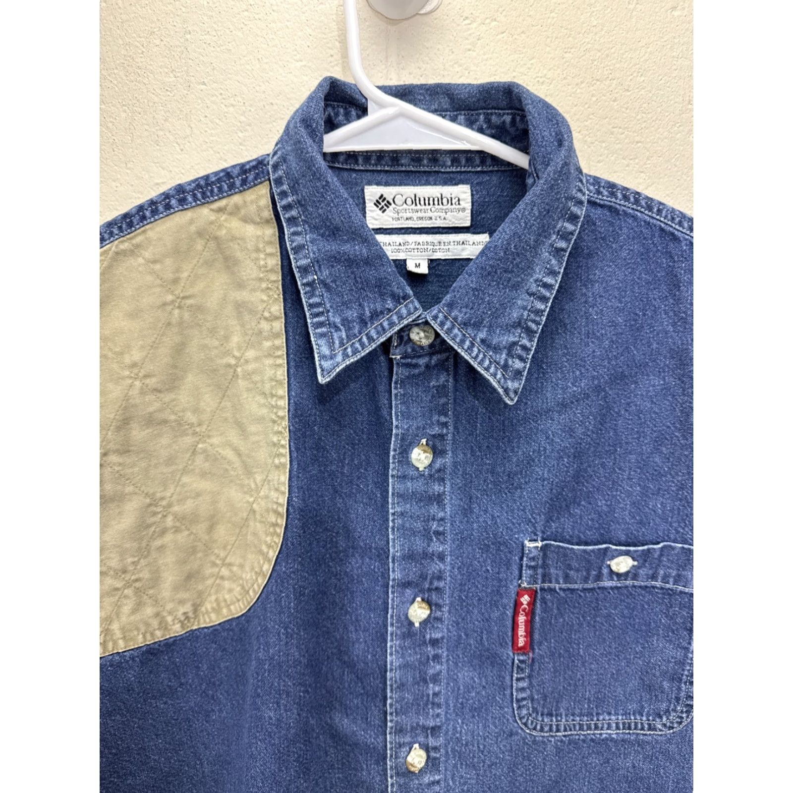 Denime Columbia Men's Button-Up Shirt M Blue Denim Outdoor Hunting Long Sleeve Patches 90s Size US M / EU 48-50 / 2 - 3 Thumbnail