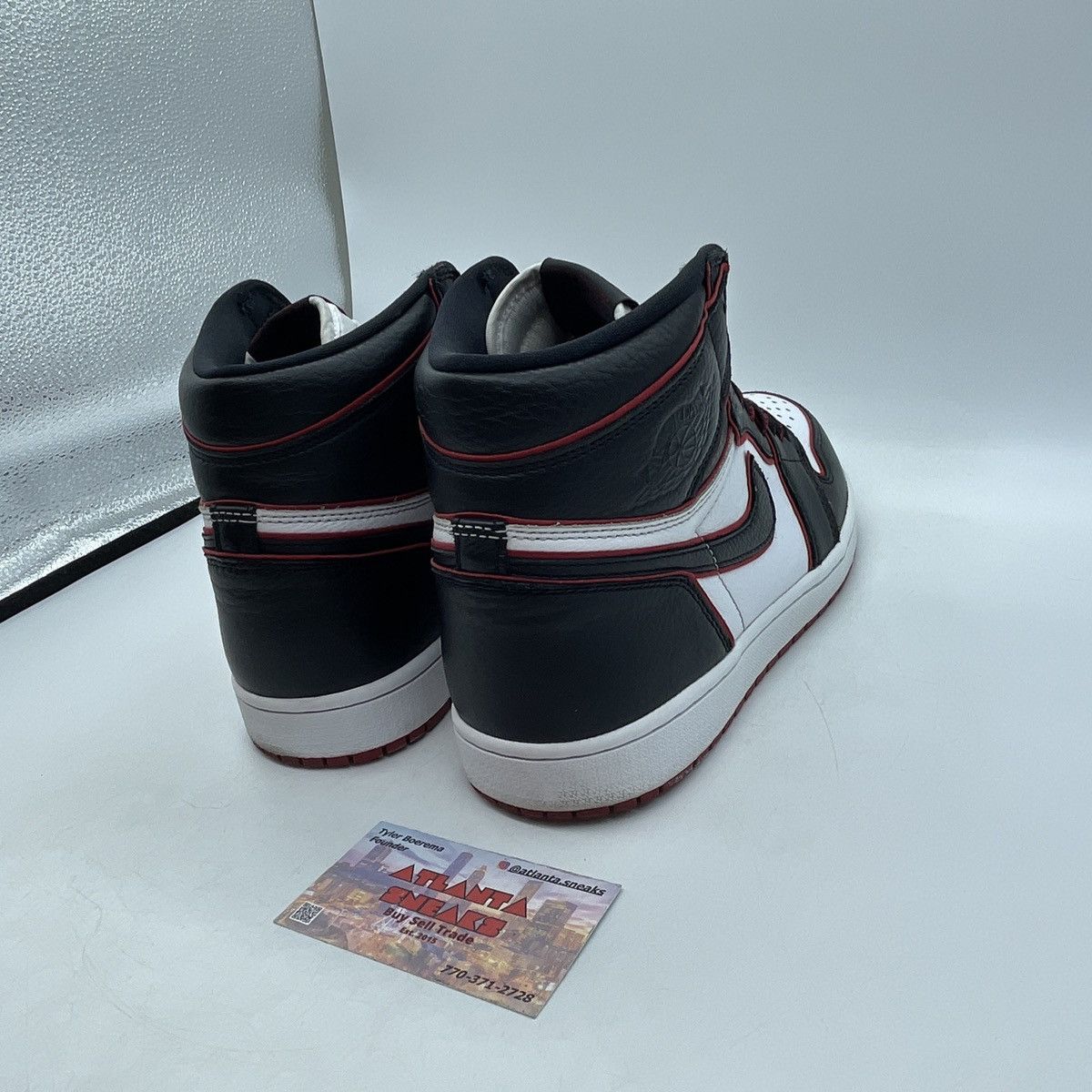 Jordan Brand Air Jordan 1 high bloodline Size US 10 / EU 43 - 5 Thumbnail