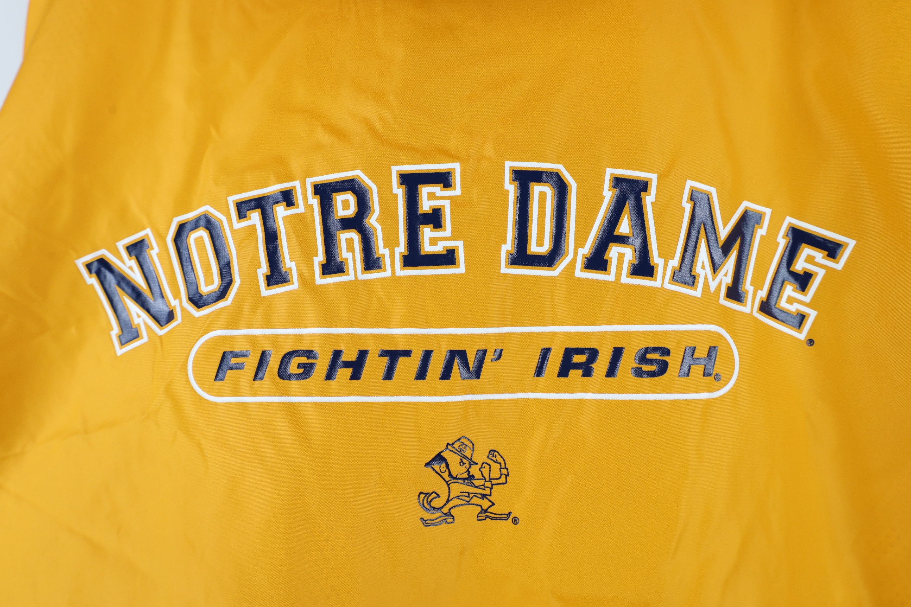 Vintage Vintage 90s Notre Dame University Hooded Windbreaker Jacket Size US L / EU 52-54 / 3 - 11 Thumbnail