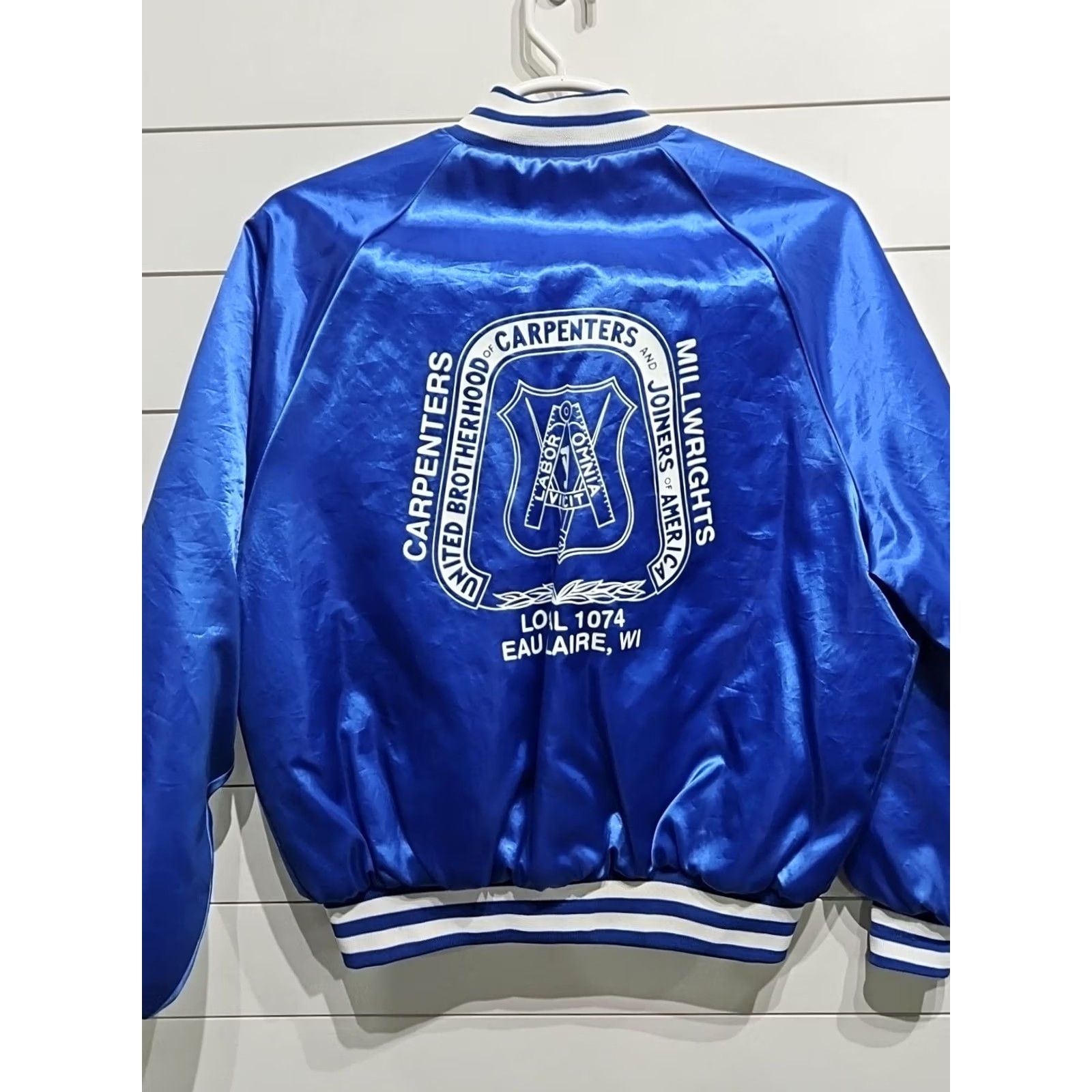 Vintage VINTAGE King Louie Satin Snap Jacket Mens Sz Large Local 1074 Union Carpenters Millwrights Blue Varsity Jacket Mens L 1990s Size US L / EU 52-54 / 3 - 5 Thumbnail