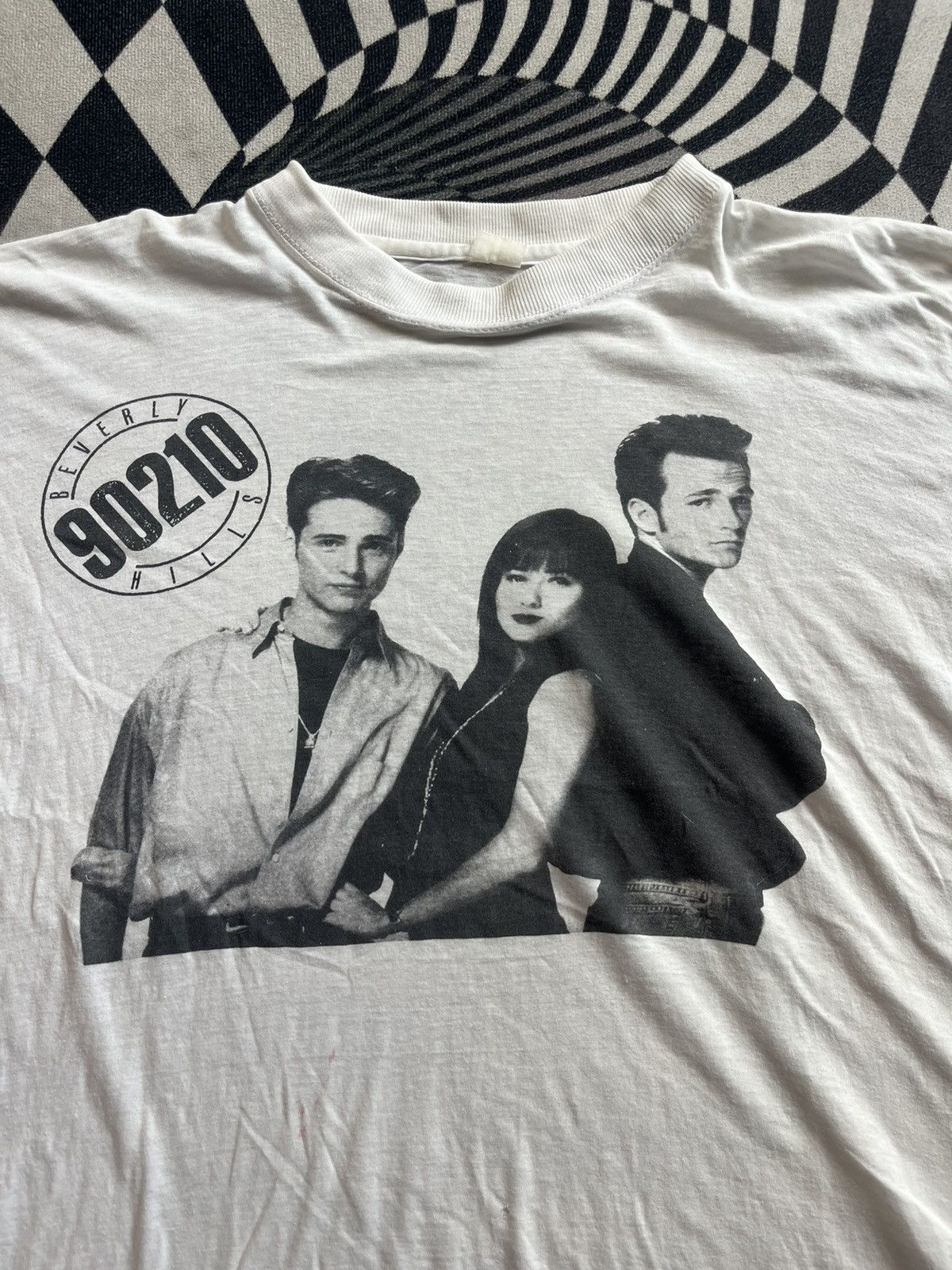 Arts & Science Vintage BEVERLY HILLS 90210 photo Promo series 90’s Tshirt Size US L / EU 52-54 / 3 - 5 Thumbnail