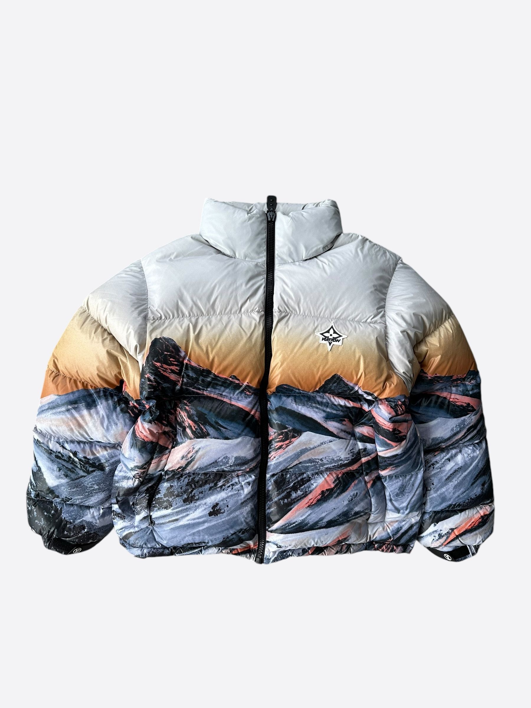 Louis Vuitton Louis Vuitton Mountain Print Puffer Women's Jacket Size L / US 10 / IT 46 - 1 Thumbnail