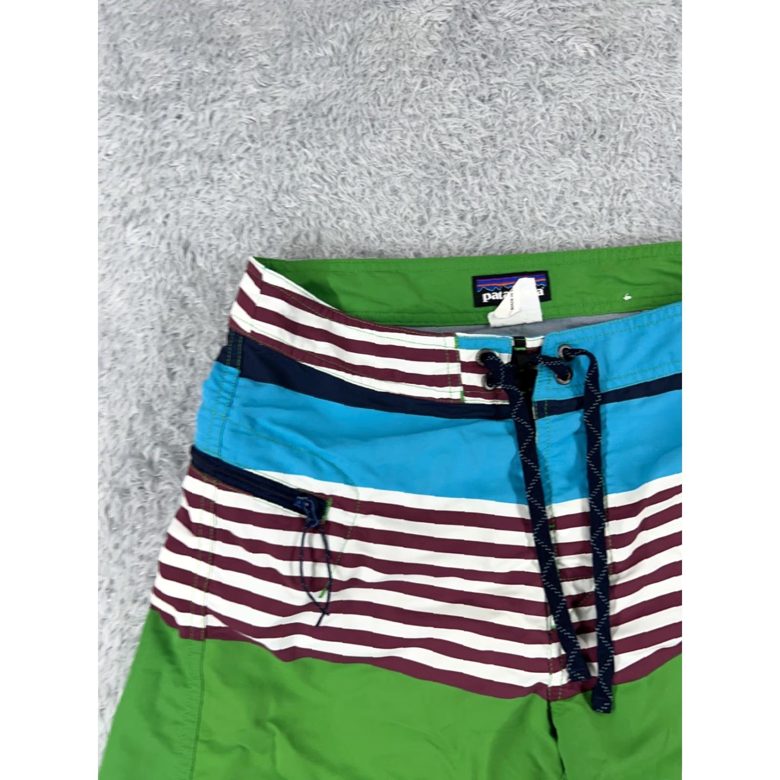 Patagonia Patagonia Board Shorts Mens 28 Blue Green Stripe Nylon 100% Beach Pockets Zipper Surfing Size US 28 / EU 44 - 4 Thumbnail