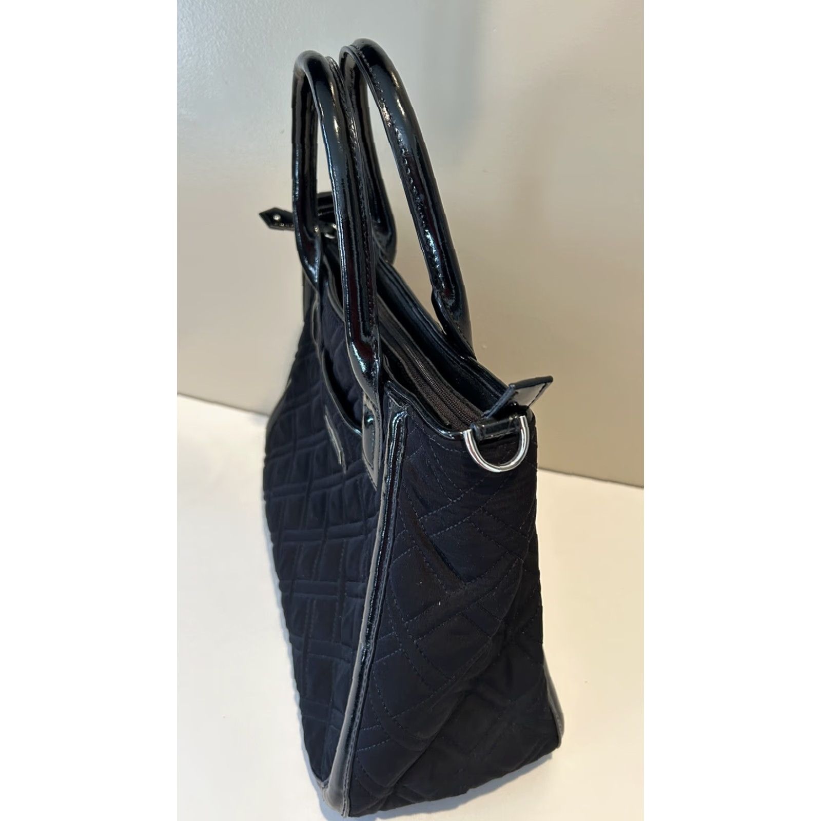 Vintage Vera Bradley Trapeze Shoulder Bag Dark Black Faux Leather Trim Medium Women Crossbody Zip Mens? Size ONE SIZE - 5 Thumbnail