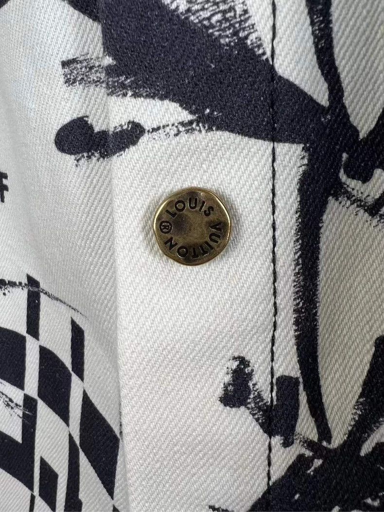 Louis Vuitton Louis Vuitton Cartoon graffiti short sleeve denim shirt Size US S / EU 44-46 / 1 - 3 Thumbnail