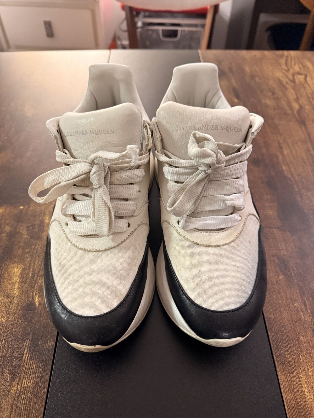 Alexander McQueen Alexander McQueen Oversized Leather Runner Sneakers Size US 6 / EU 39 - 5 Thumbnail