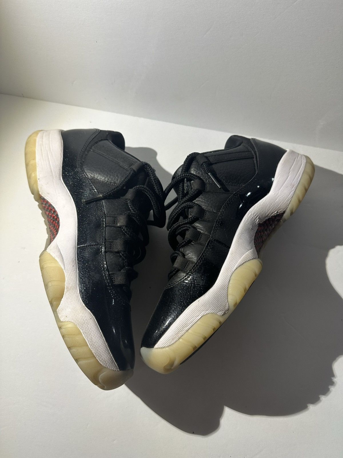 Jordan Brand Jordan 11 low retro 72-10 Size US 10 / EU 43 - 3 Thumbnail